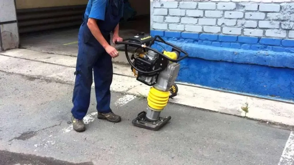 Трамбовки, віброноги, вібротрамбування, бетономішалки