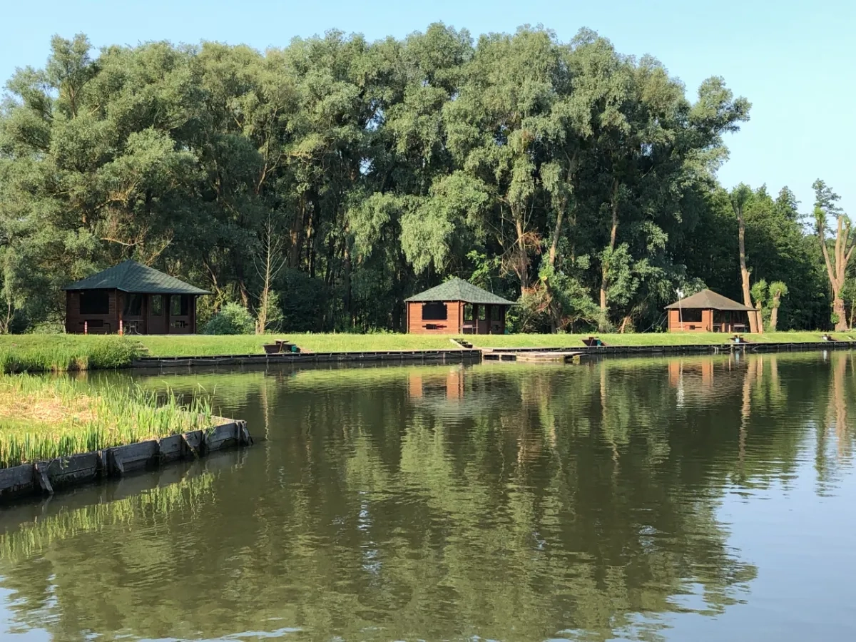 Комфортна альтанка