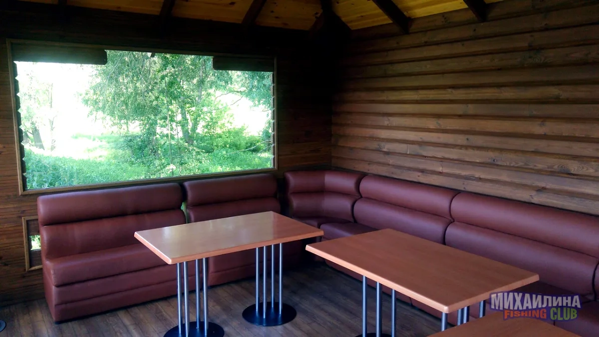 Комфортна альтанка