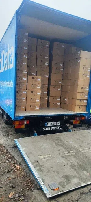 Вантажні перевезення, гідроборт, верхнє завантаження, грузоперевозки