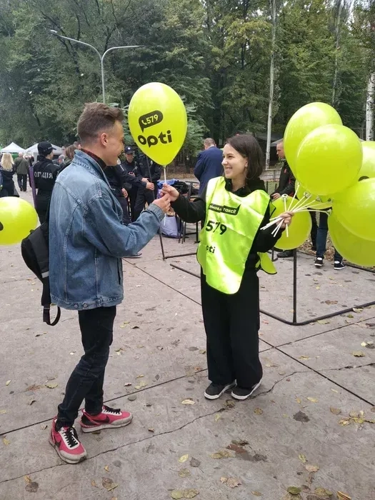 Промо-роздача, розклеювання оголошень, рознесення всіх видів реклами!
