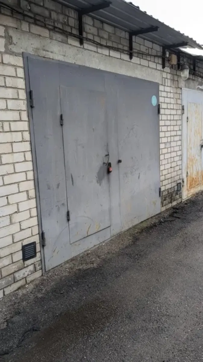 Гараж на тривалий термін під авто та зберігання