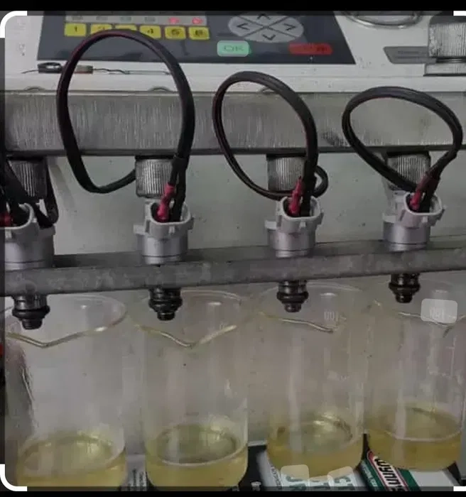 Промивання форсунок, бензинових, у стенді.