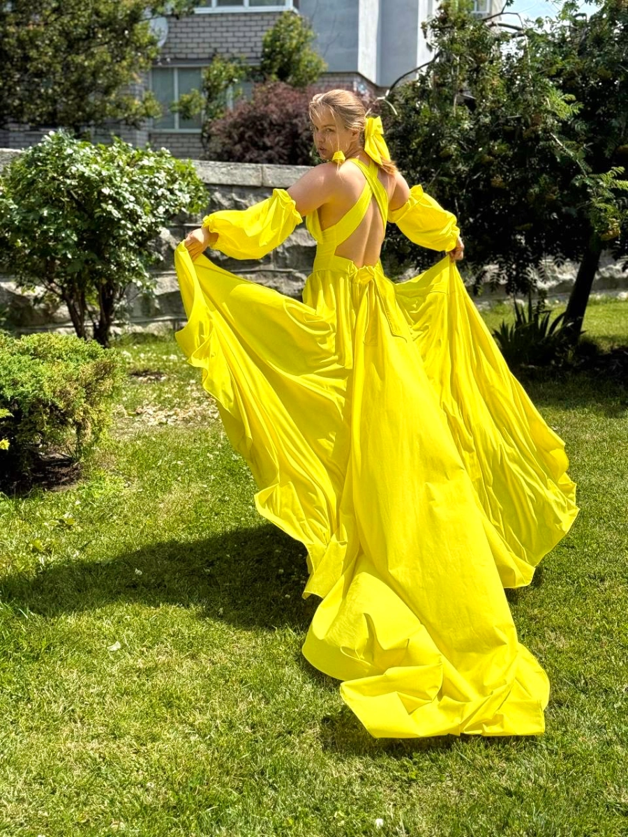 Жовта сукня з шлейфом для фотосесії С-Л
