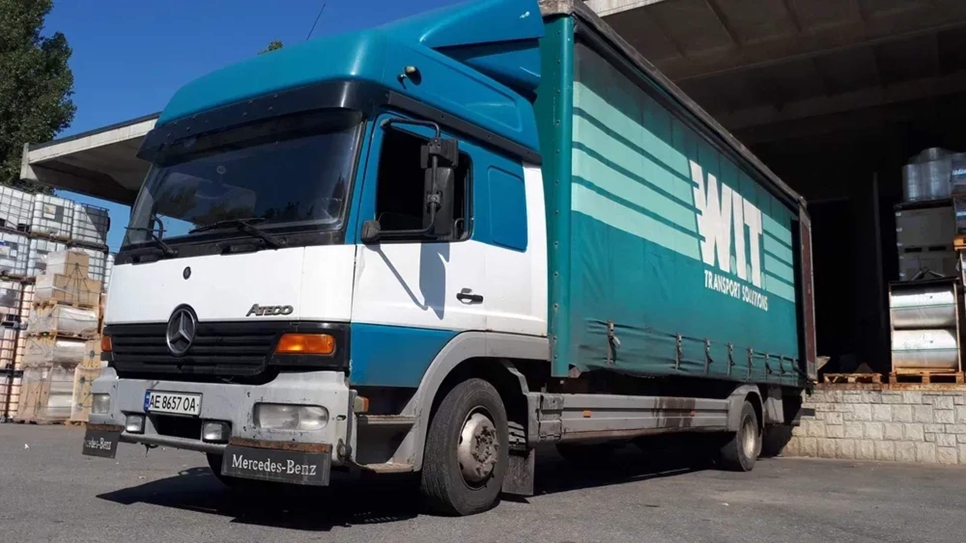 Вантажний автомобіль Mercedes-Benz Atego