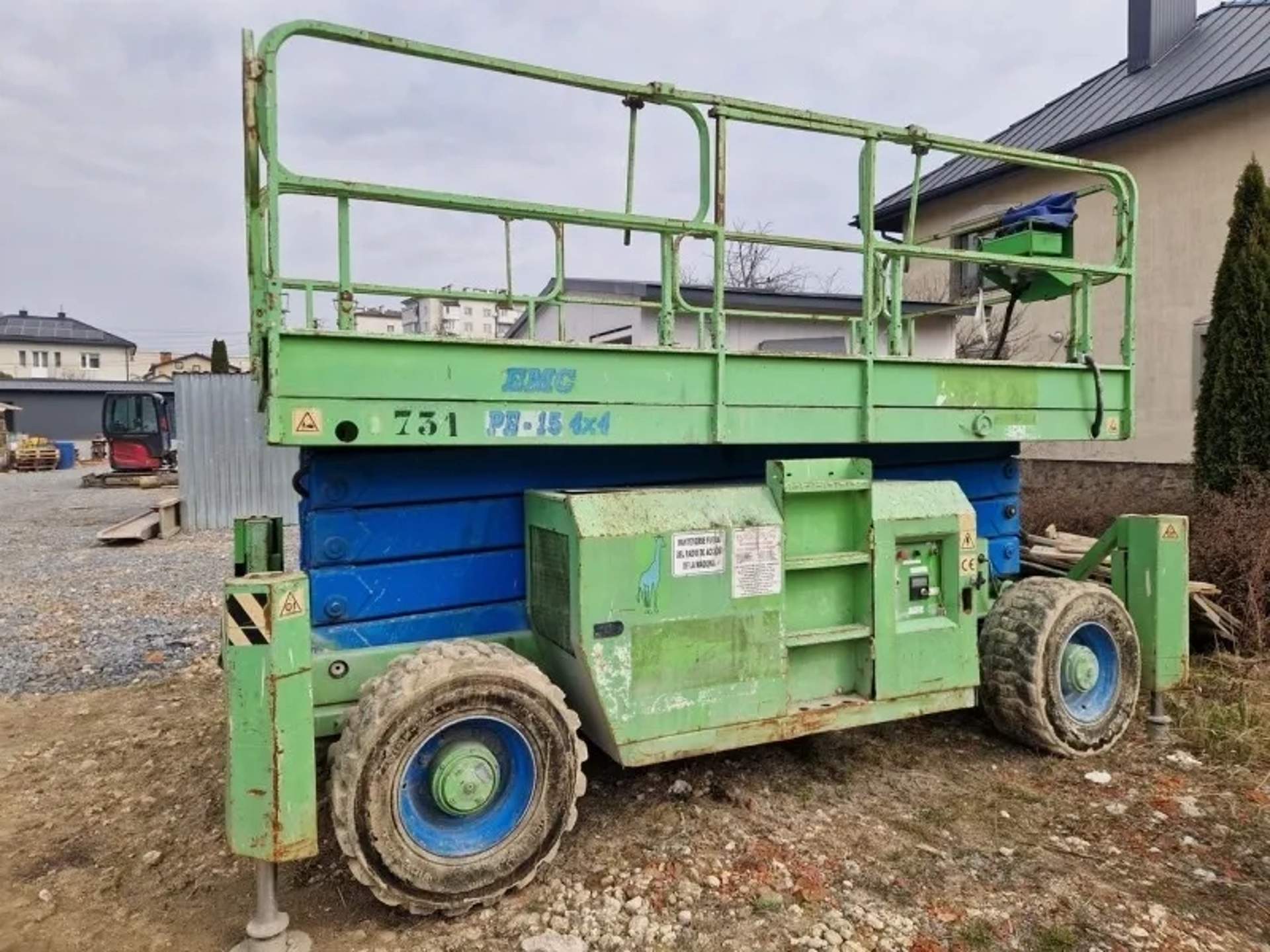 Самохідний ножничний підйомник PB Lifttechnik