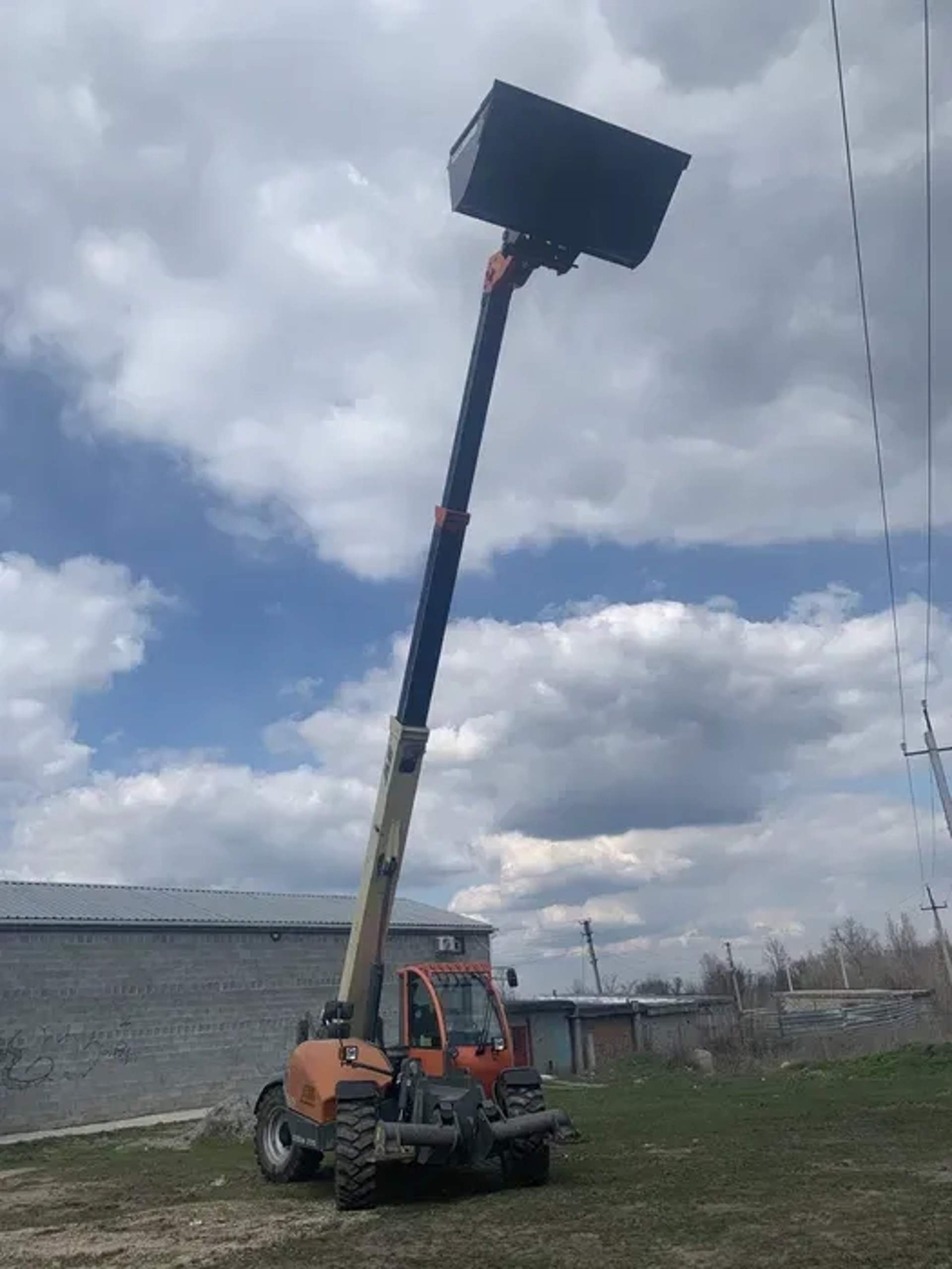 Телескопічний навантажувач JLG 4017 PS