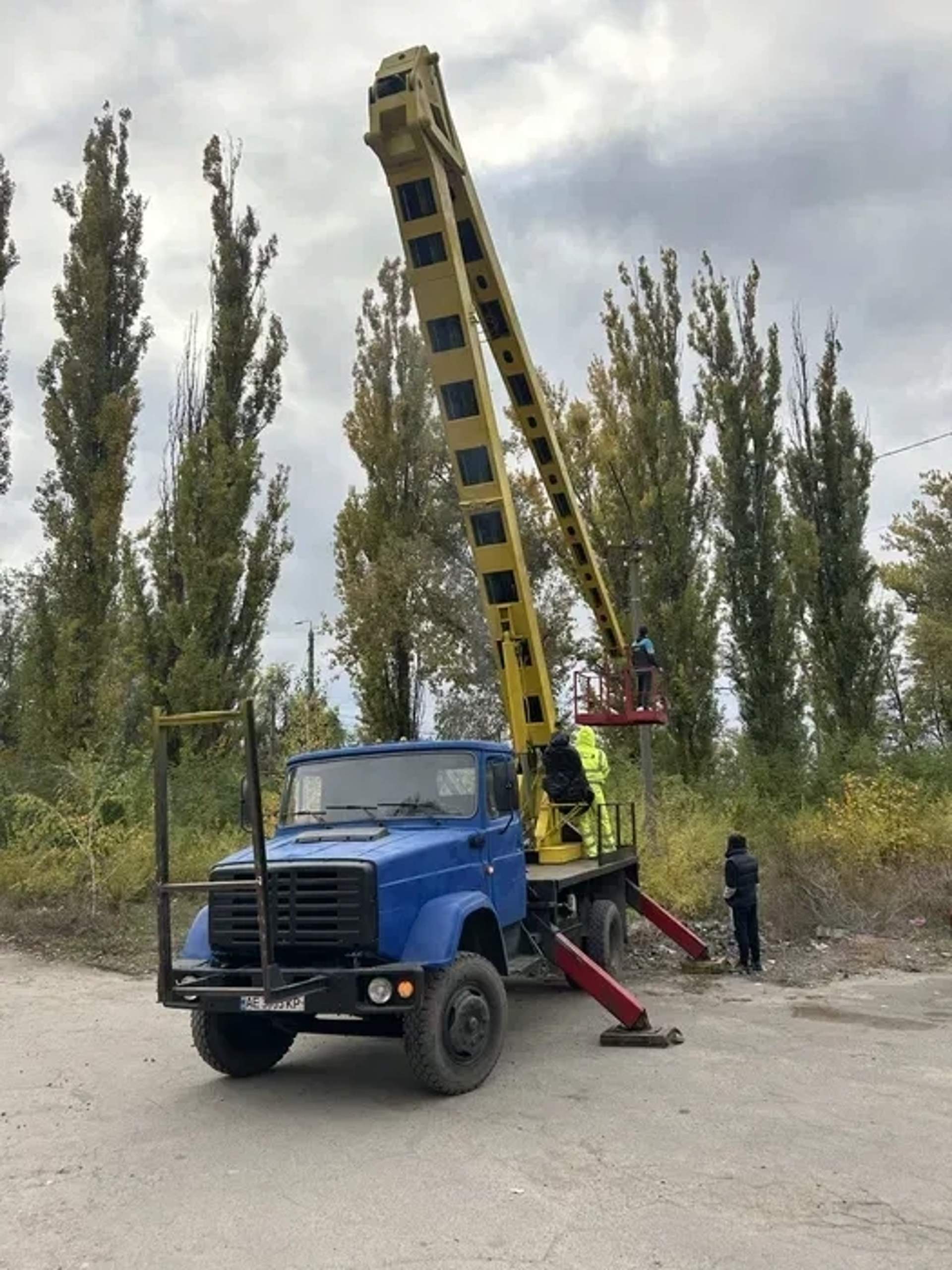 Автовишка АГП-22 на базі ЗІЛ-4334 22м