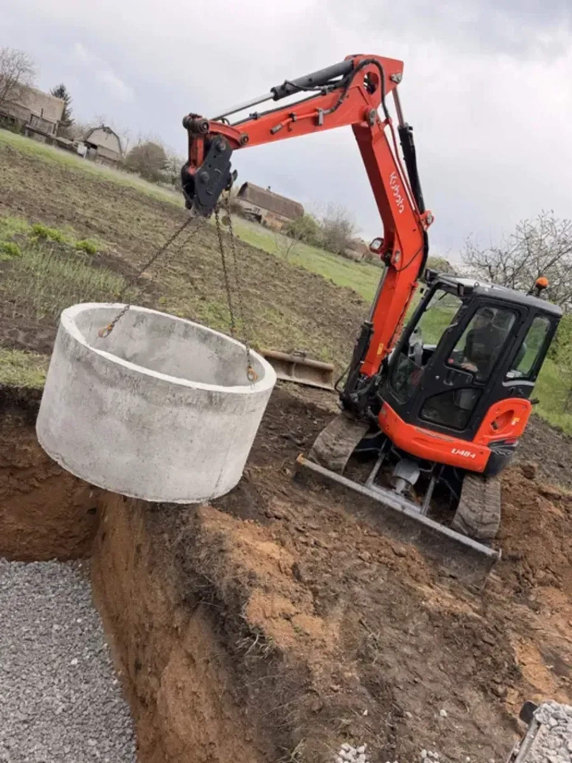 Гусеничний міні-екскаватор Kubota U48-4