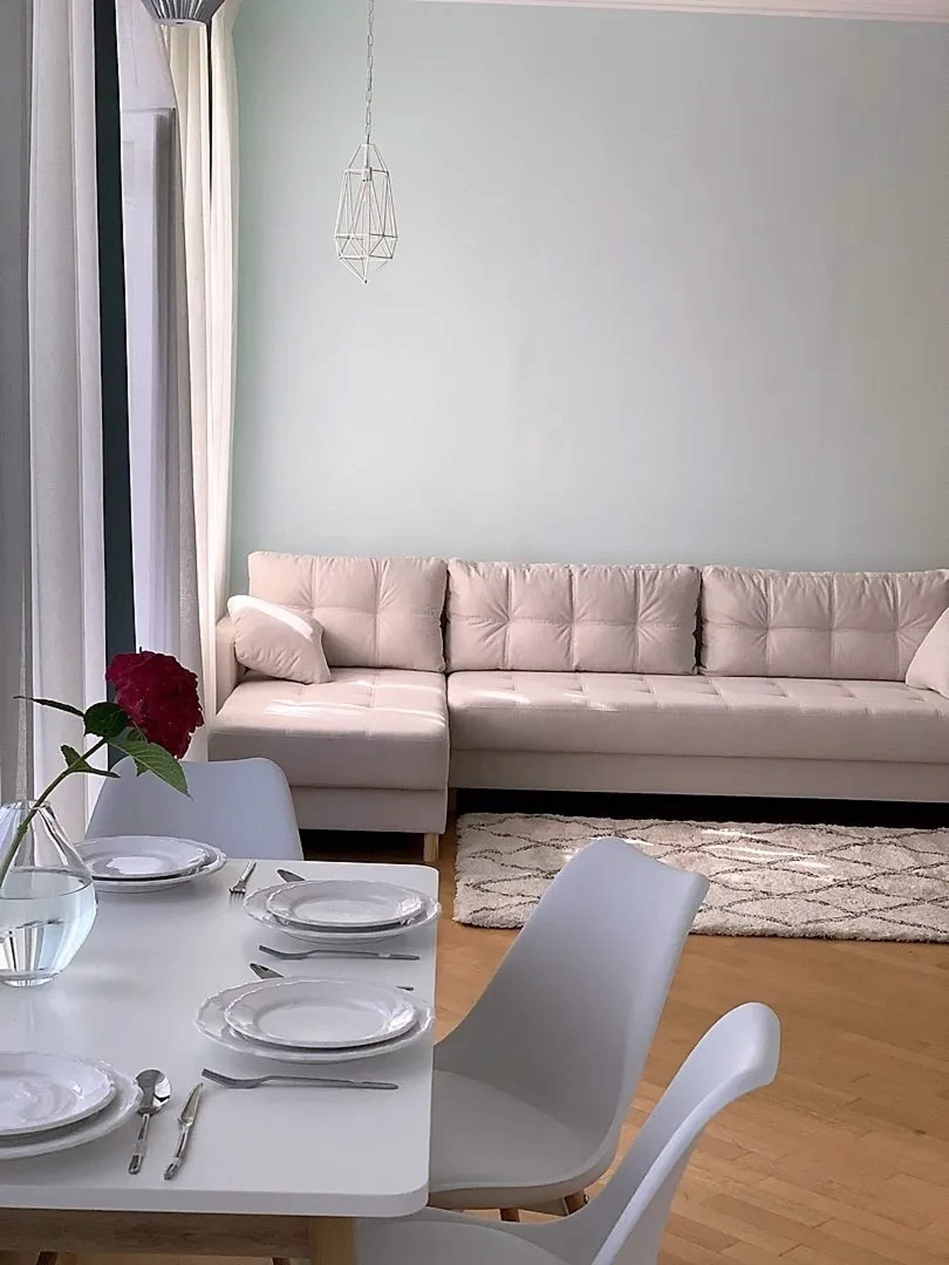 Здам VIP 2 кімнатну у Царському будинку вул. Лютеранська, 13 у Центрі