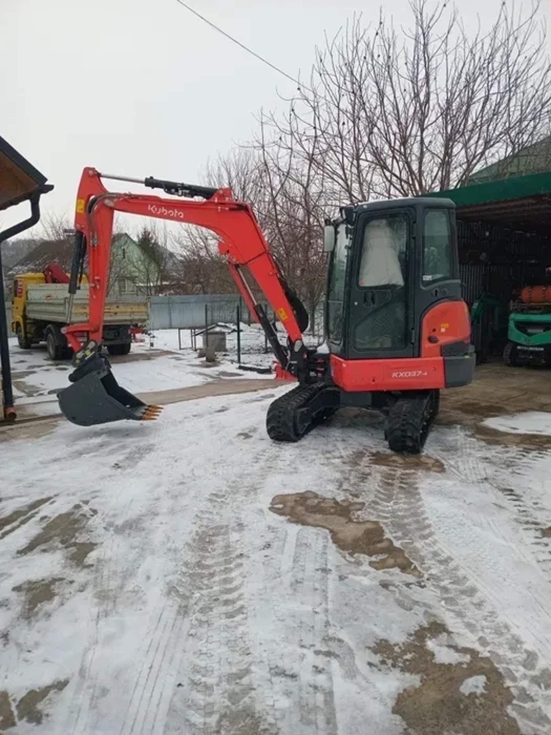 Міні-екскаватор Kubota KX037-4