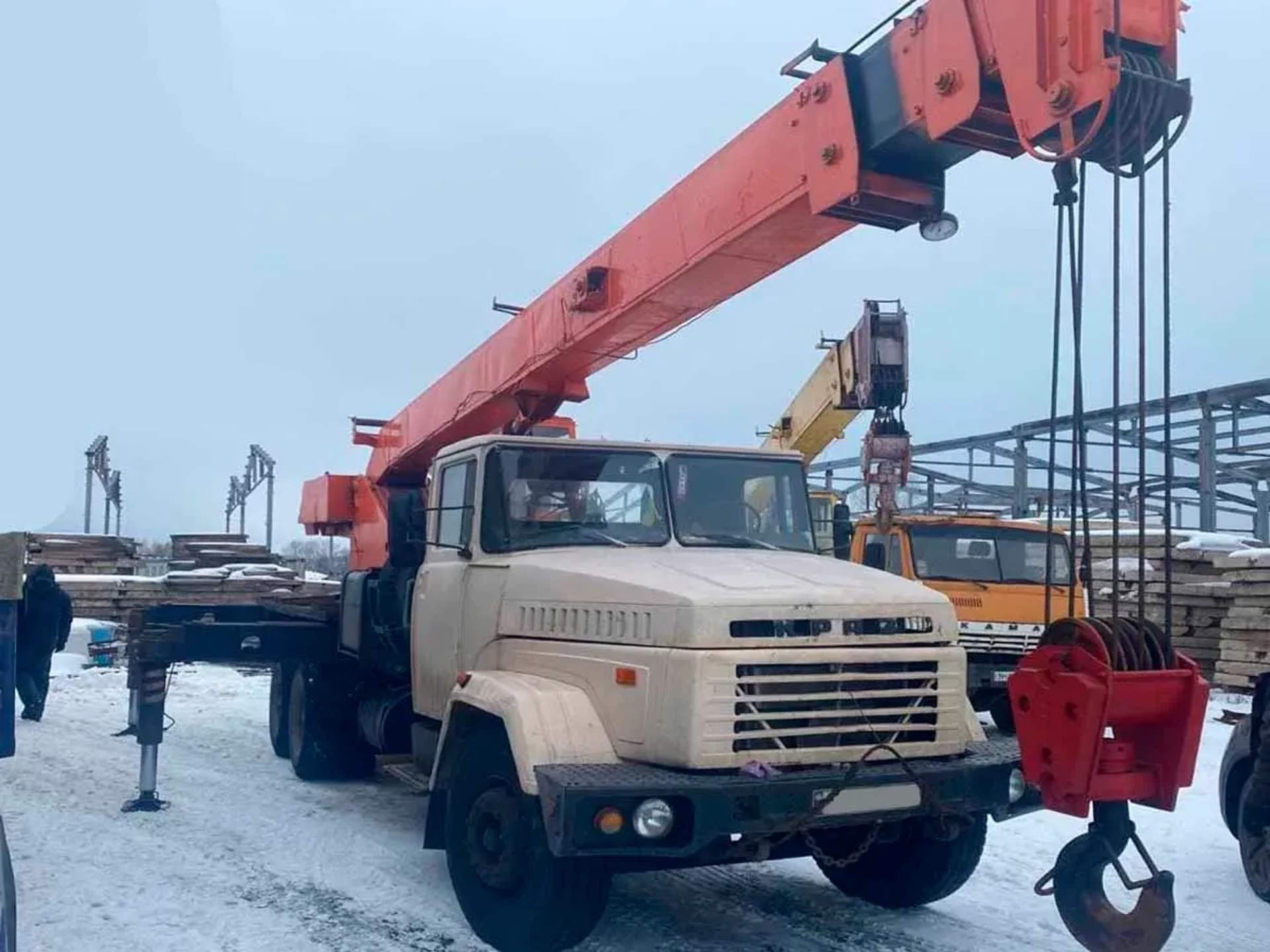 Автокран КС 45711 20 тн стріла 22м ПДВ