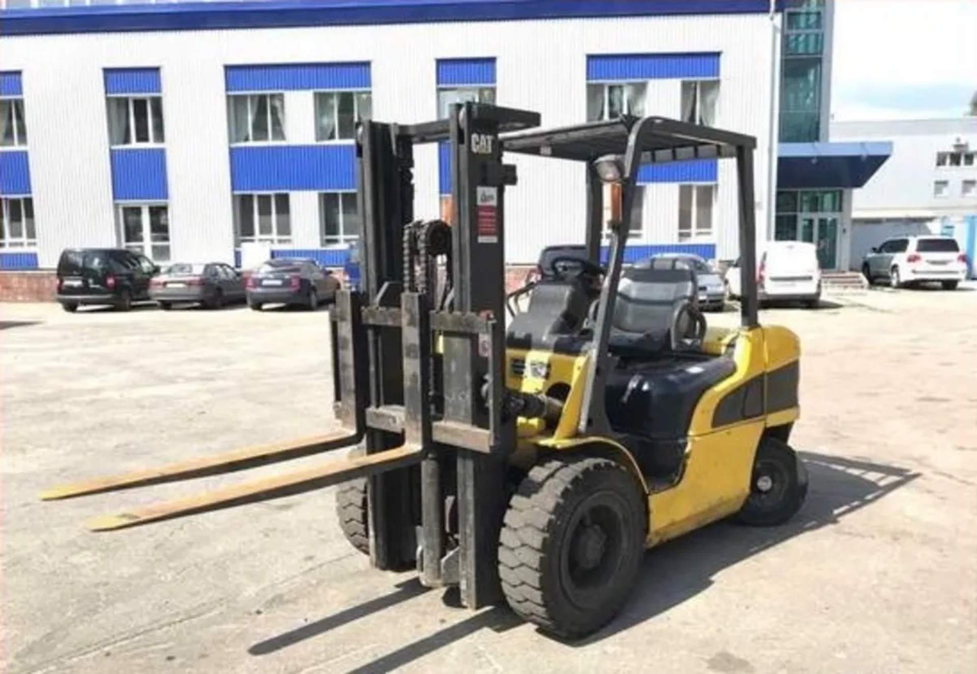 Навантажувач вилковий Caterpillar FD20CNT