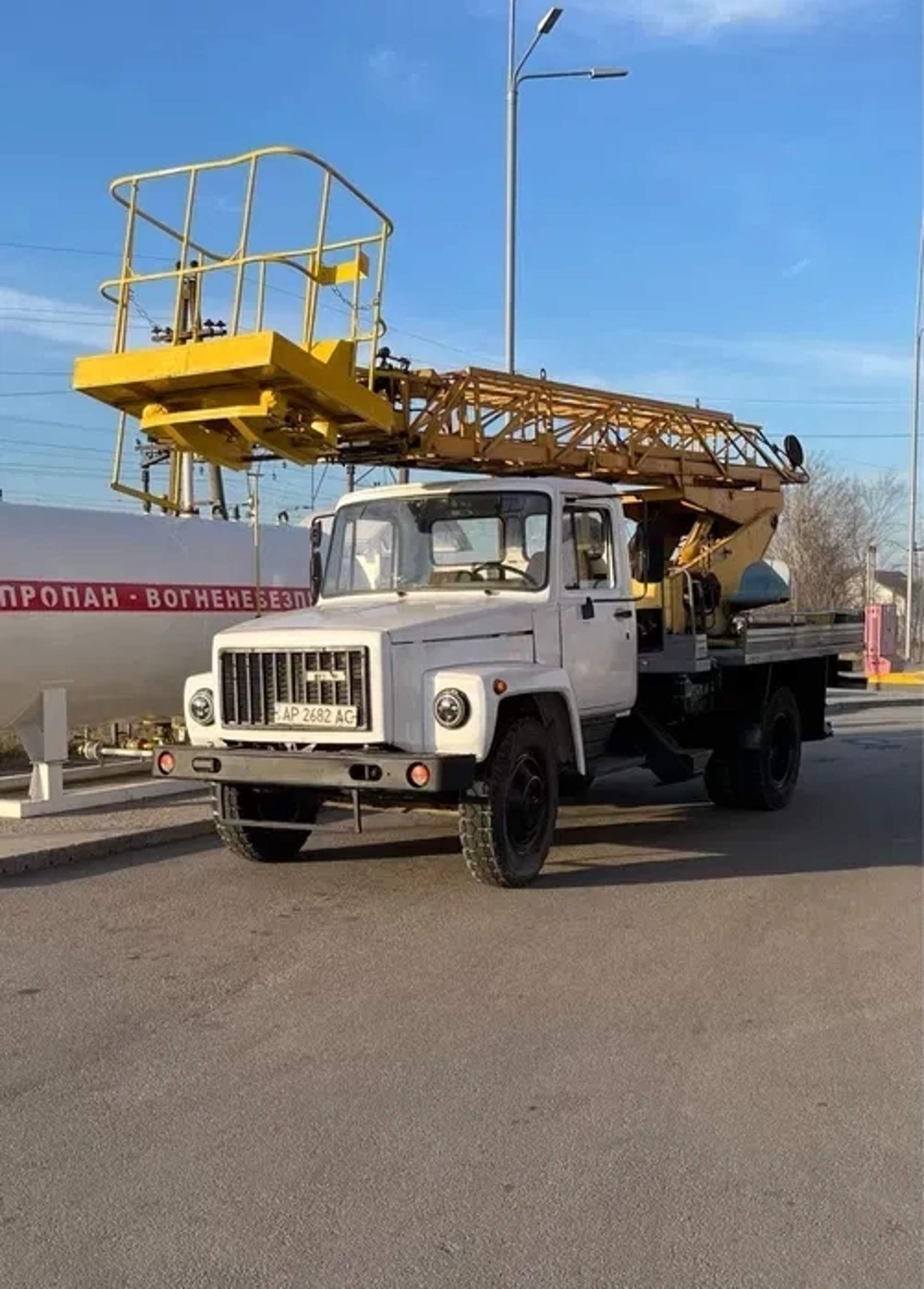 Автовишка АП18 на базі ГАЗ-3309