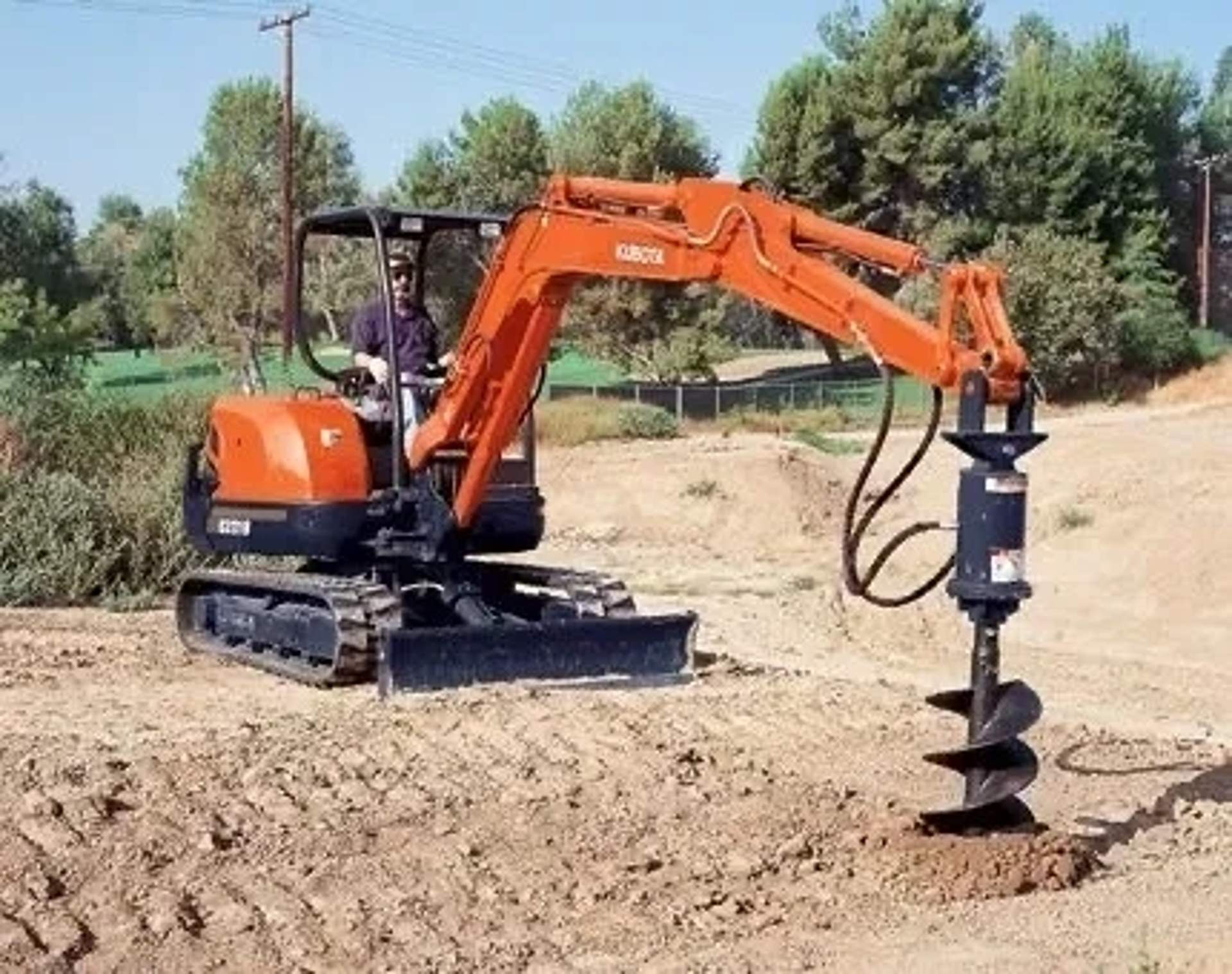 Міні-екскаватор Kubota KX040-4