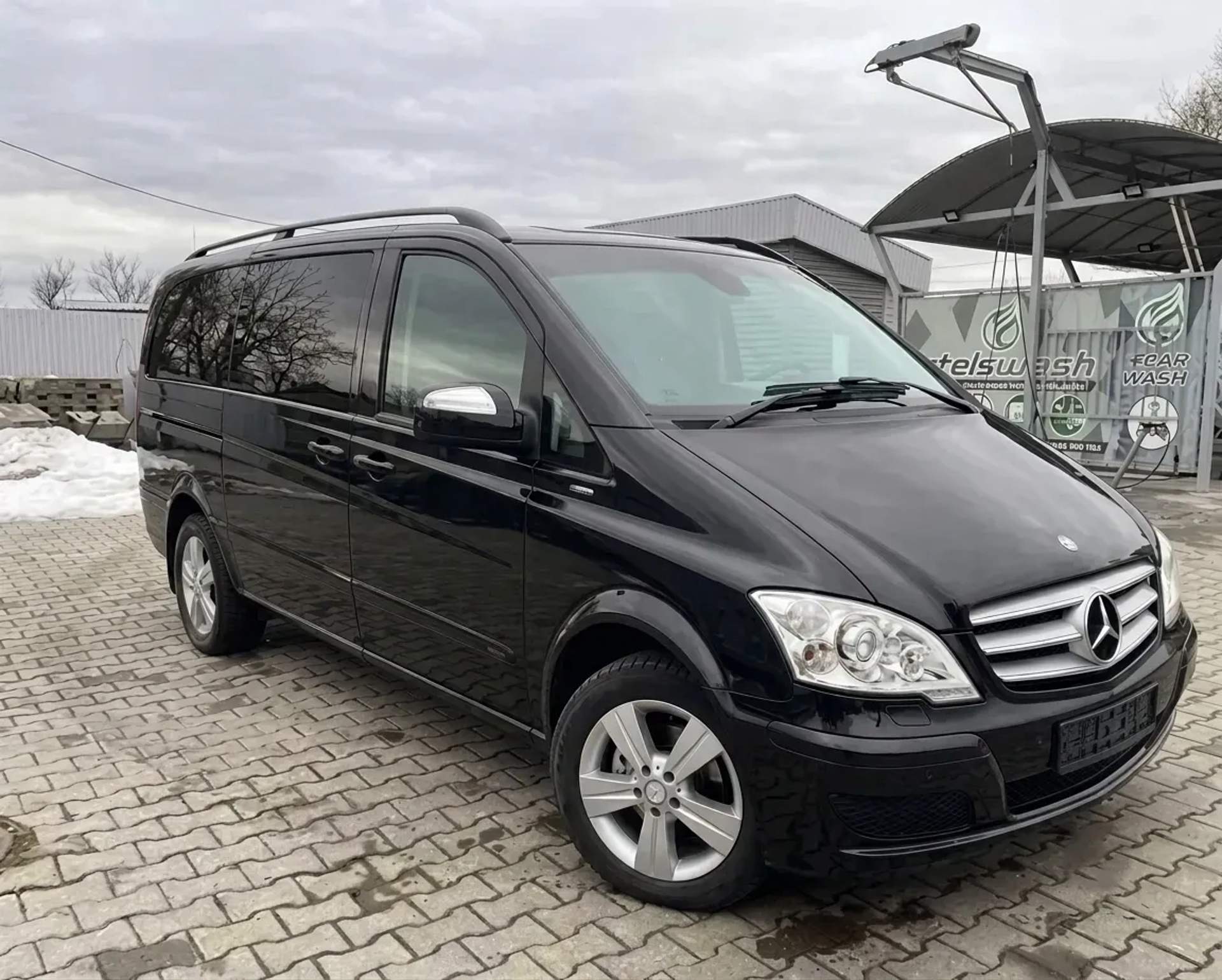 Мікроавтобус Mercedes-Benz Viano