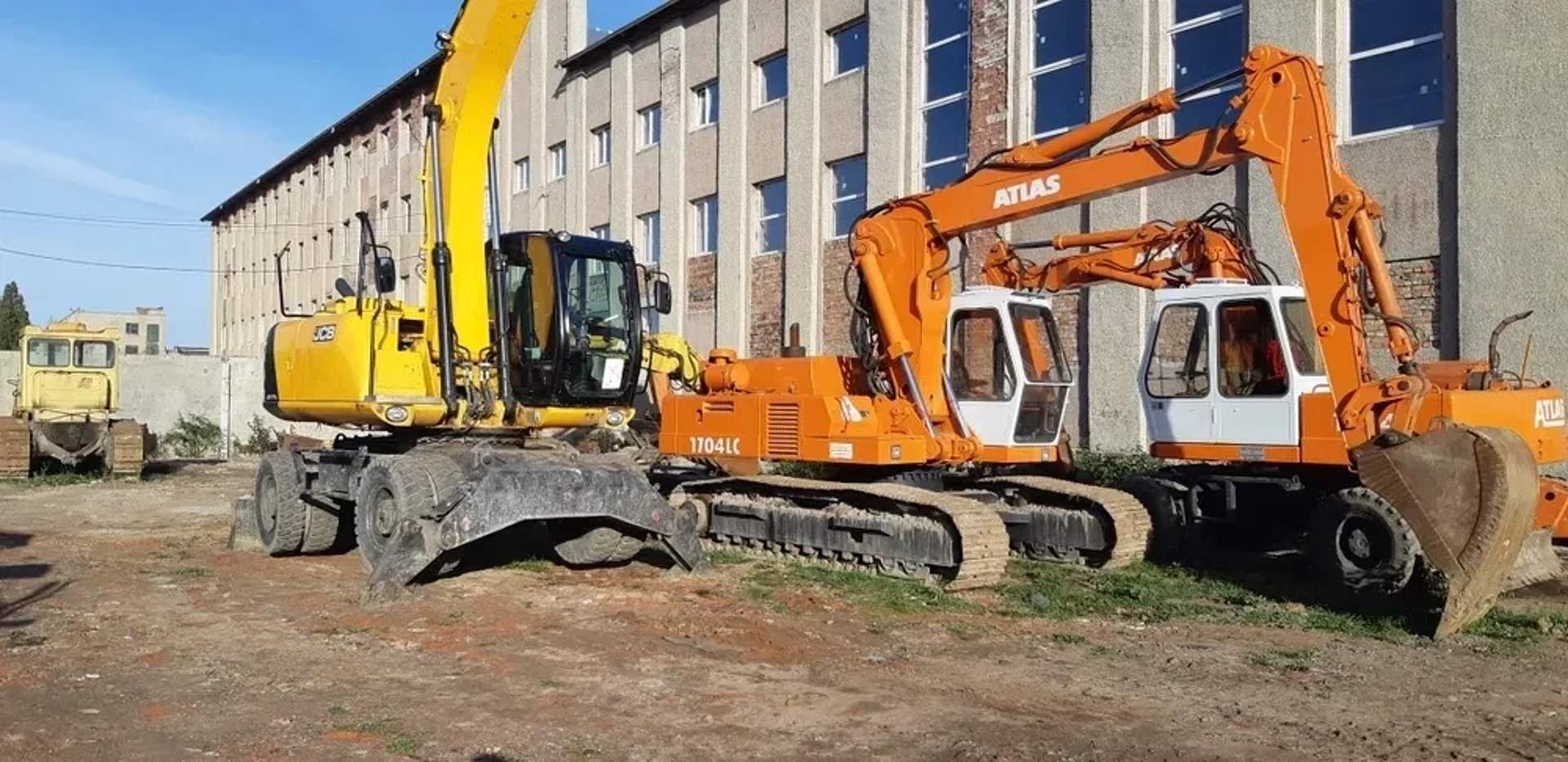 Екскаватор Atlas 1704 LC для вантажних робіт