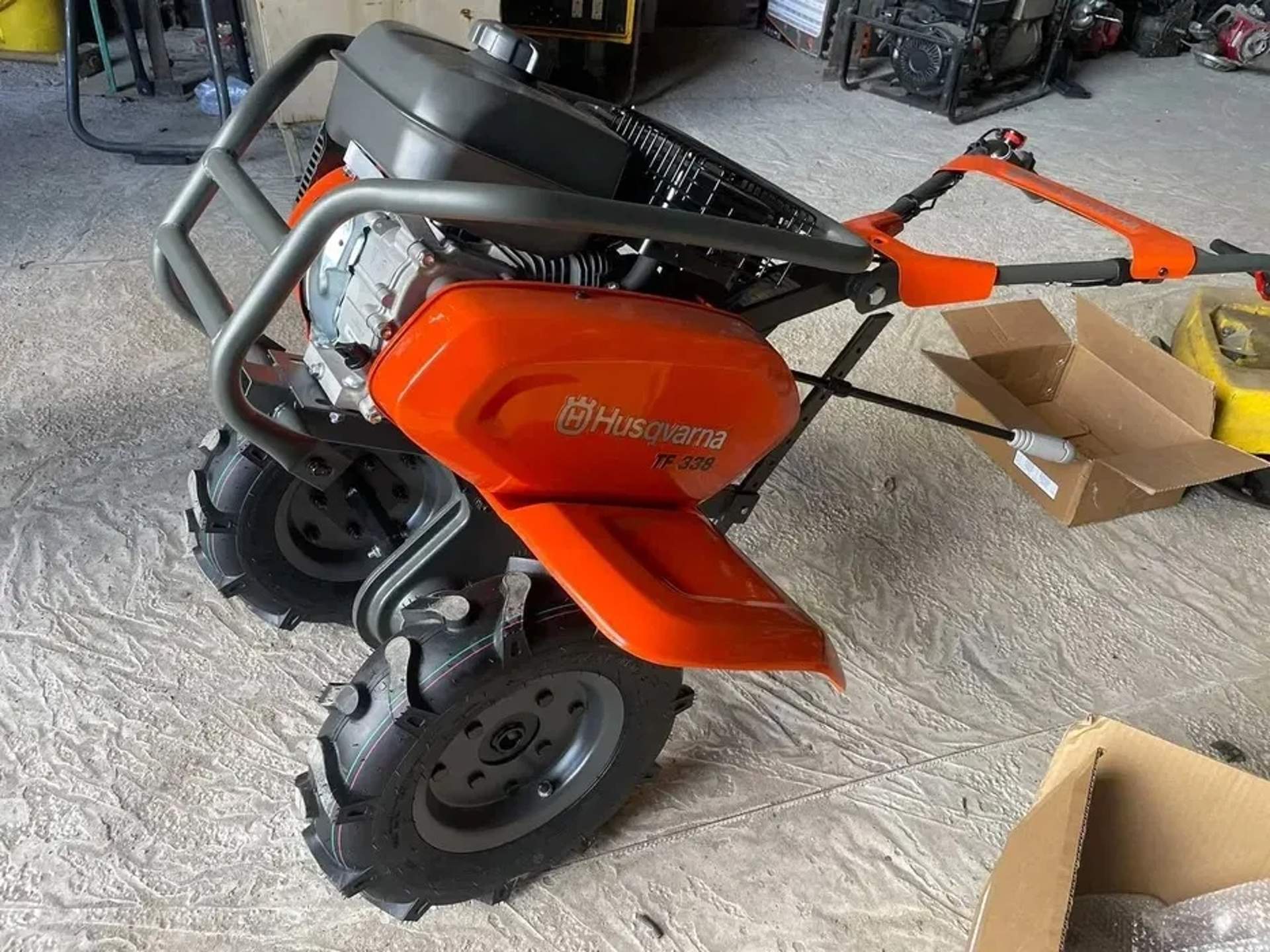 Мотоблок Husqvarna TF 338 - бензиновий мотоблок