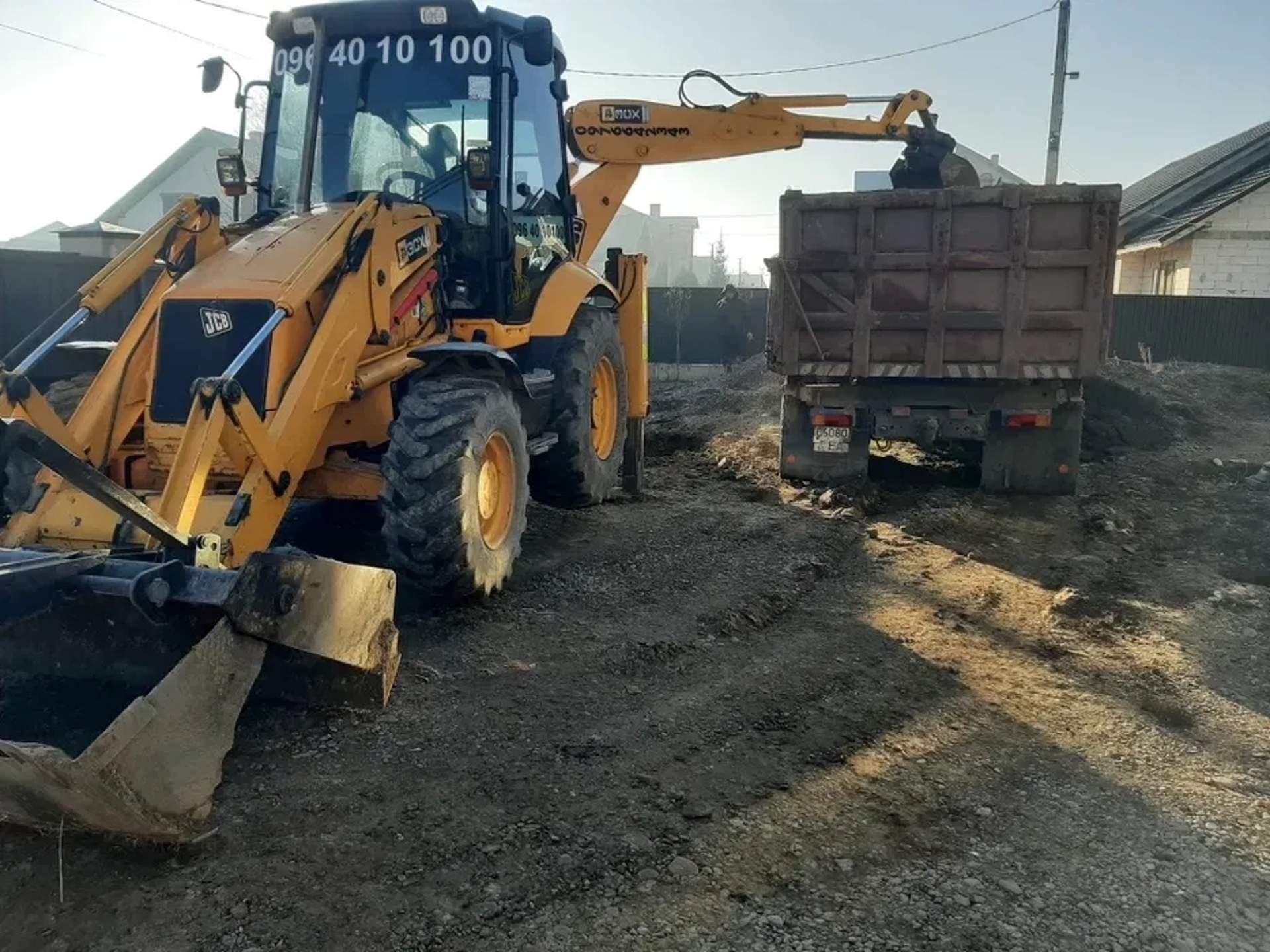 Екскаватор-навантажувач JCB 3CX