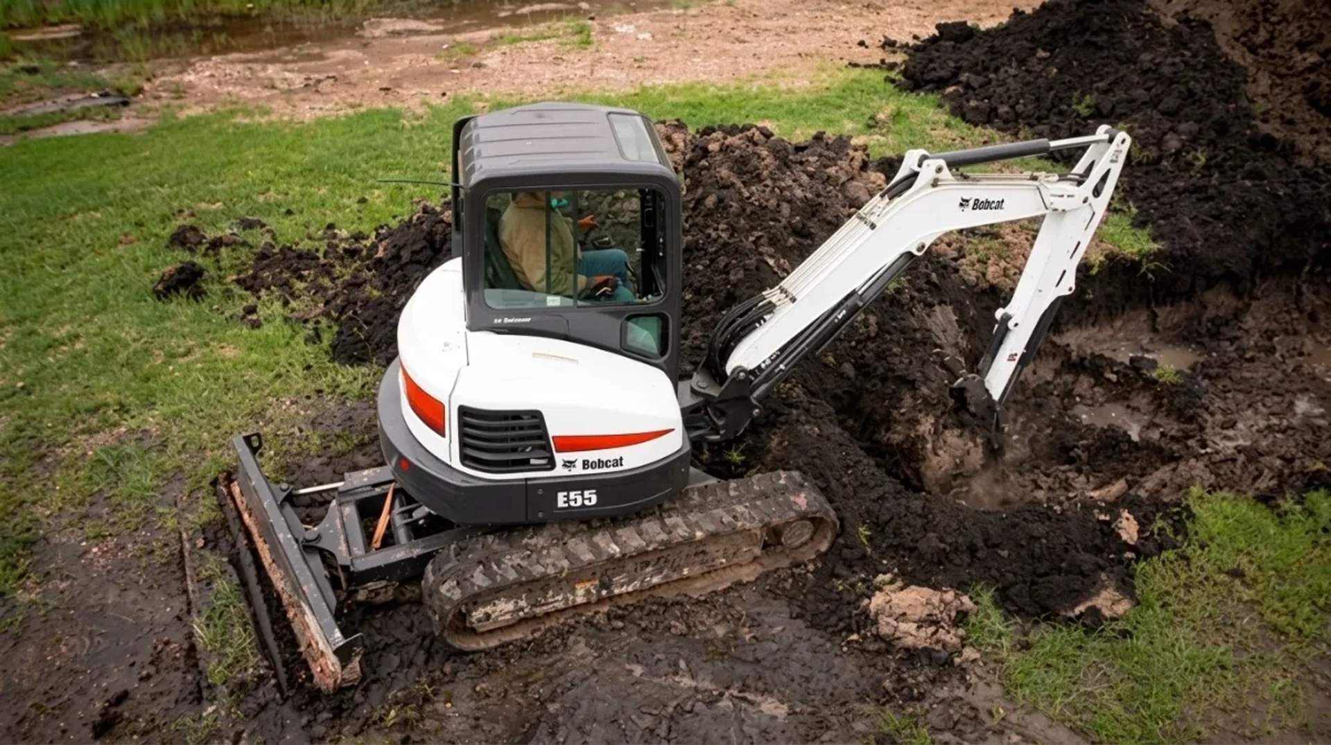 Міні-екскаватор BOBCAT E55 для будівництва та ремонту