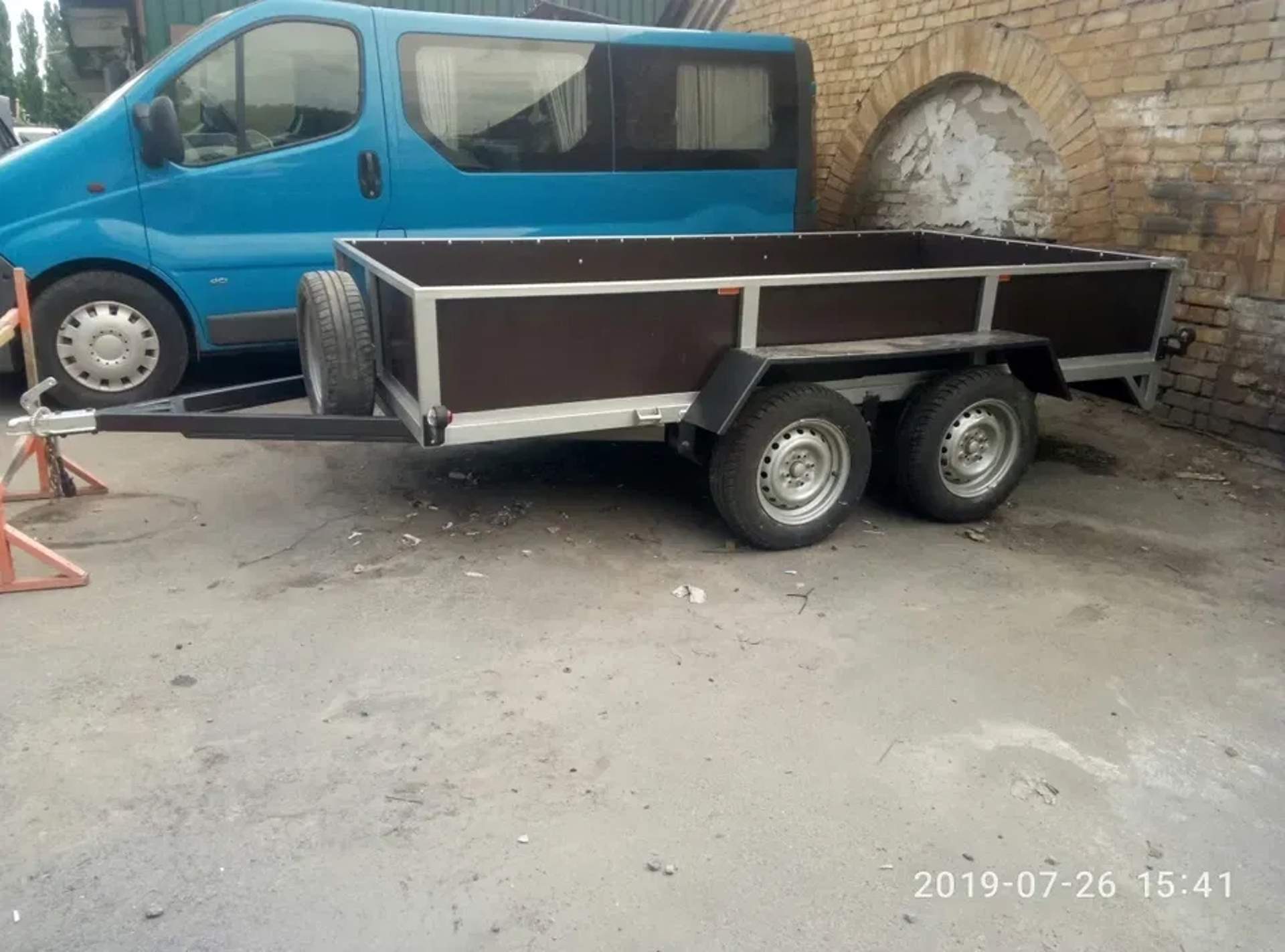 Легкові причепи.