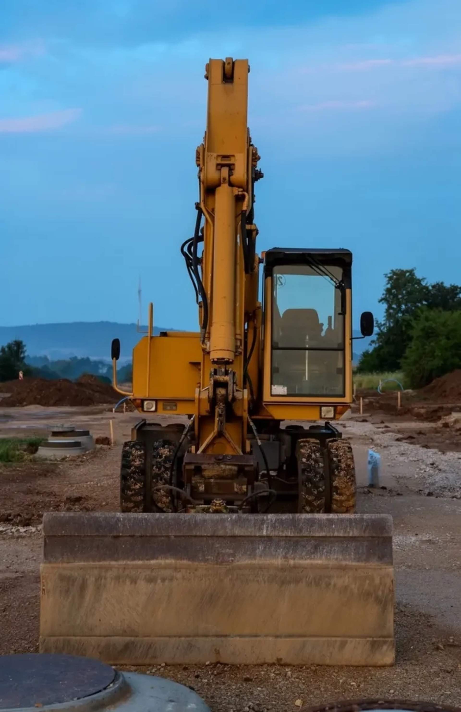 Повноповоротний колісний екскаватор Liebherr