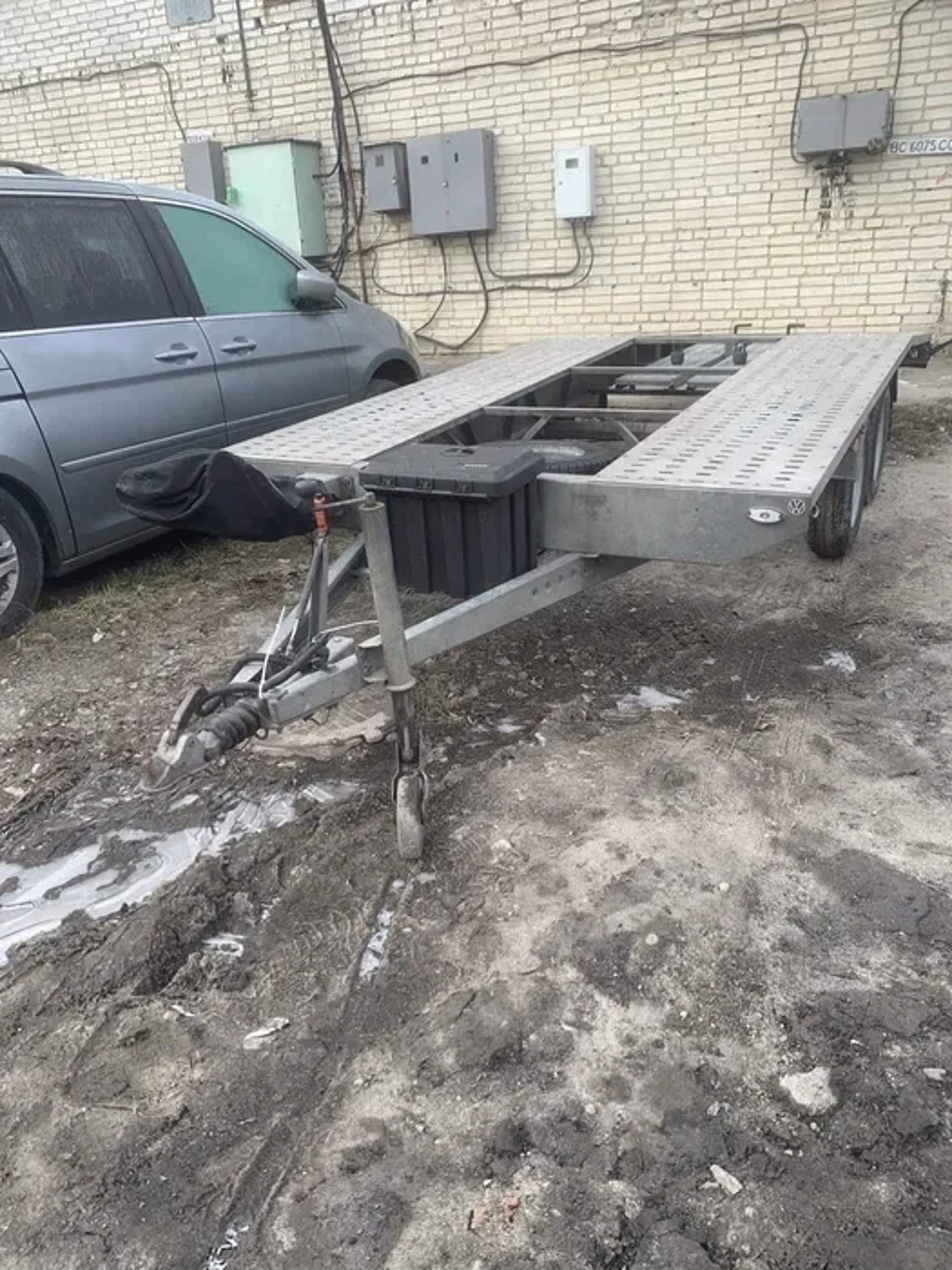 Лафета дноскатна без бортів 800₴