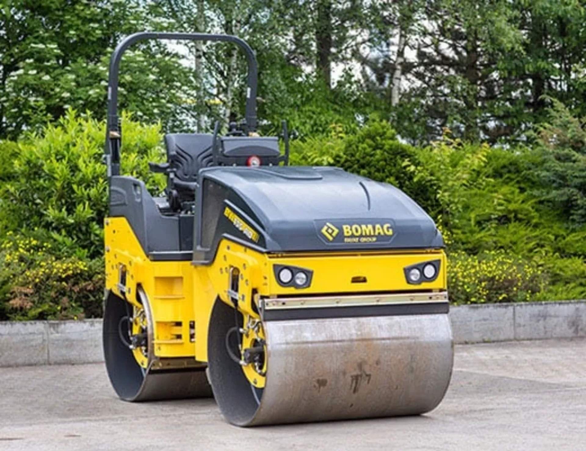 Тандемний каток Bomag BW 125 ADH (3.2тонни)
