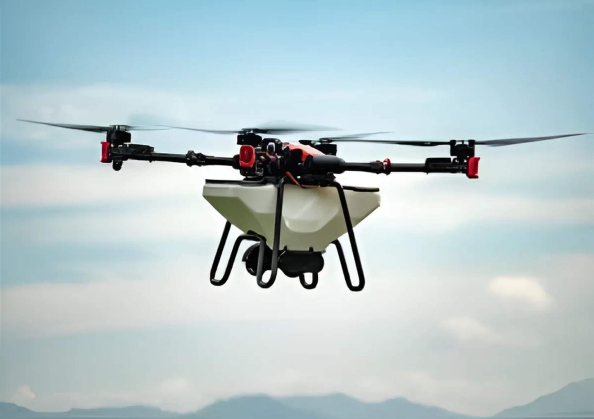 Агродрон XAG XP 2020 Pro обробка поля