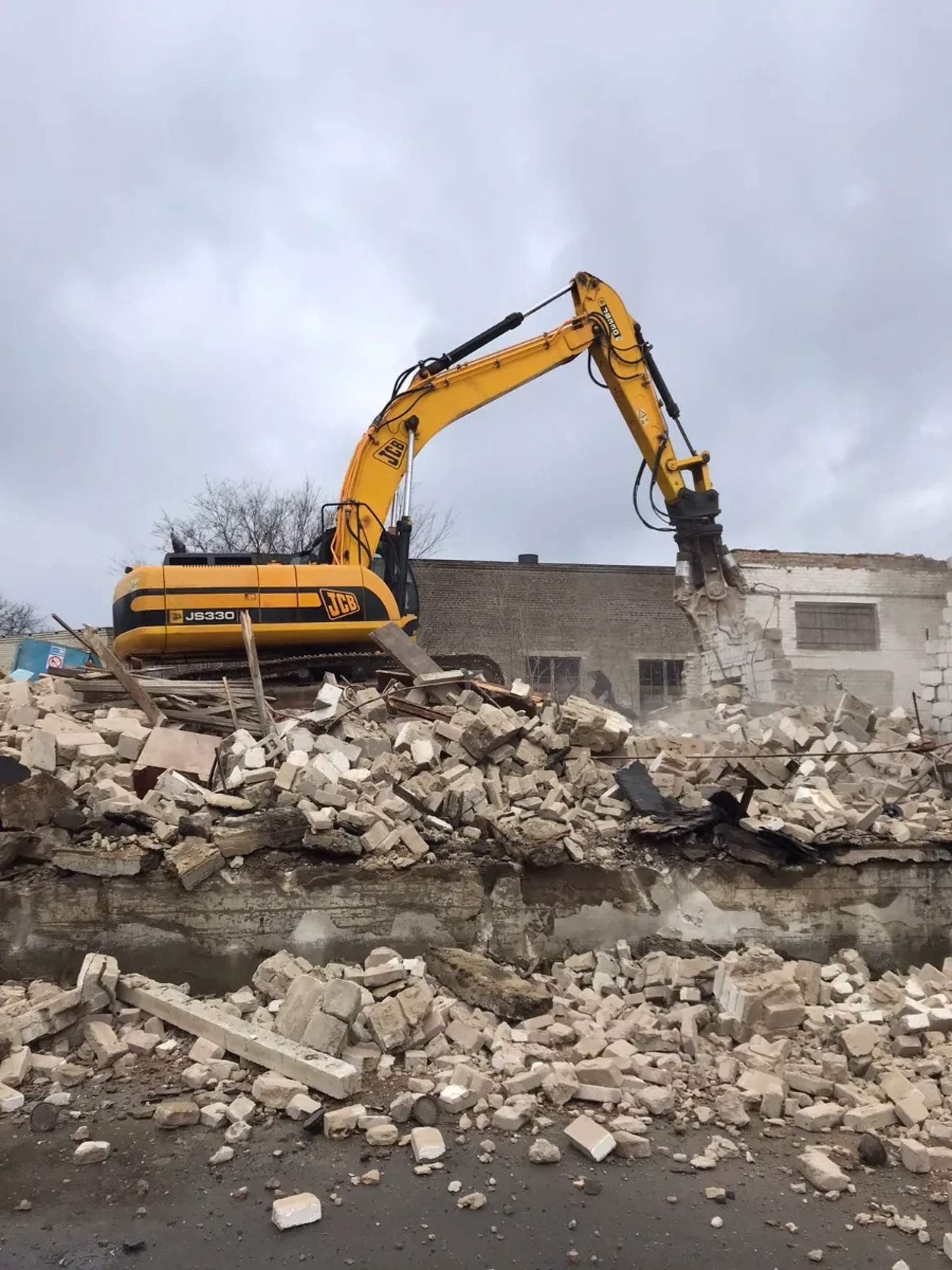 Гусеничний екскаватор JCB 330 земляні роботи