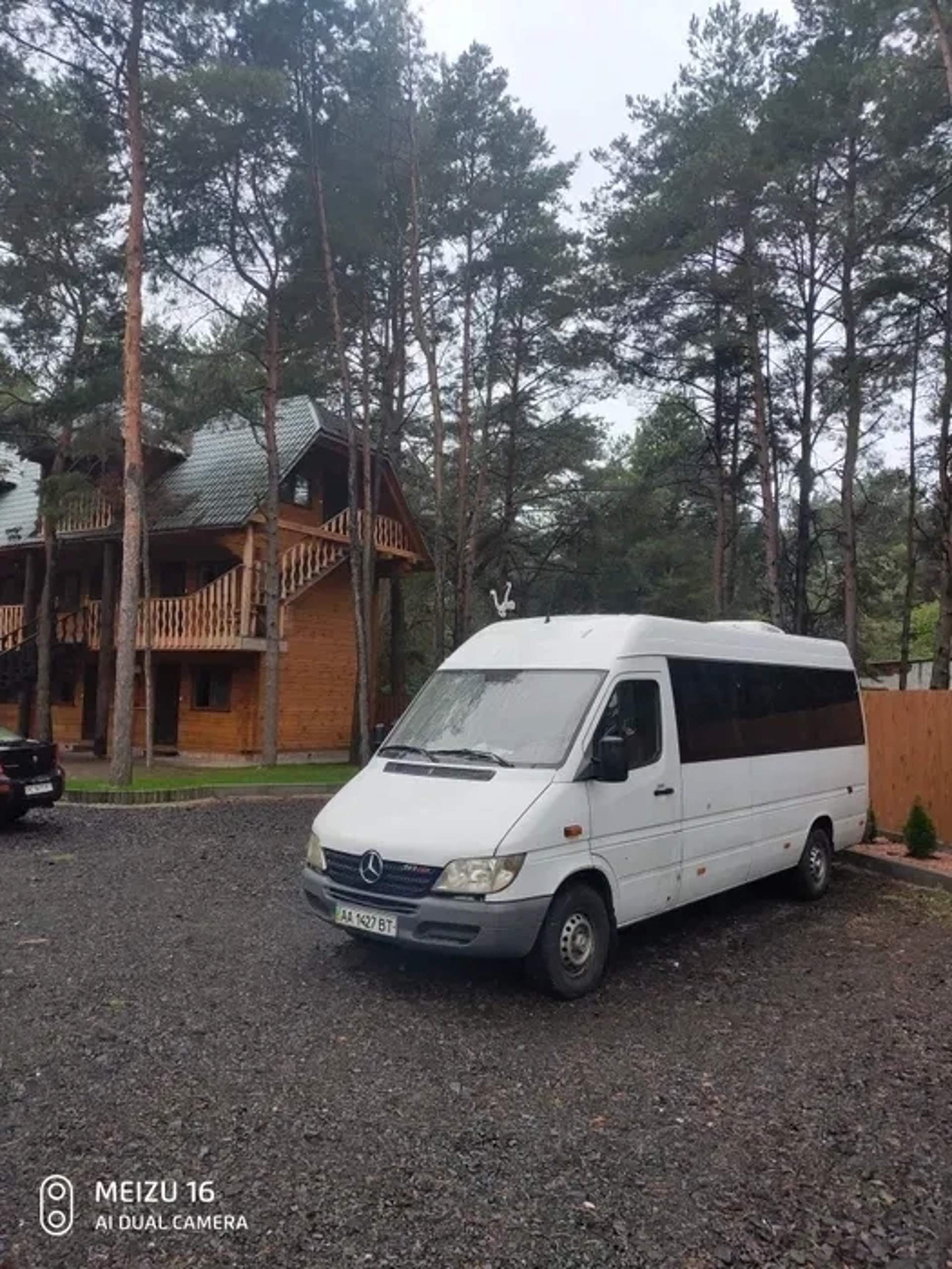 Мікроавтобус Mercedes-Benz Sprinter- пасажирські перевезення