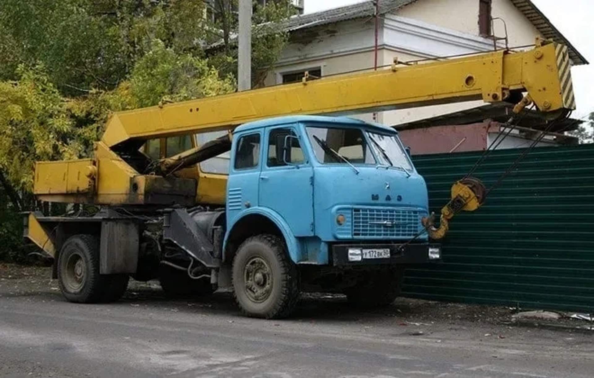 Автокран МАЗ-5334 з крановою установкою КС-3571