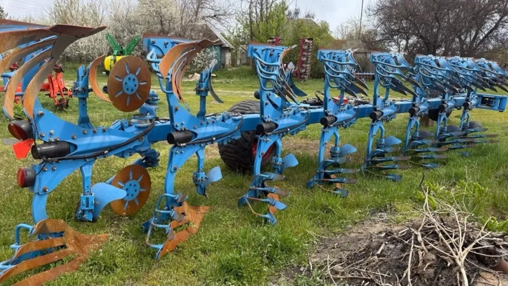 Плуг Lemken Diamant 7+1 (8-ми рядний)