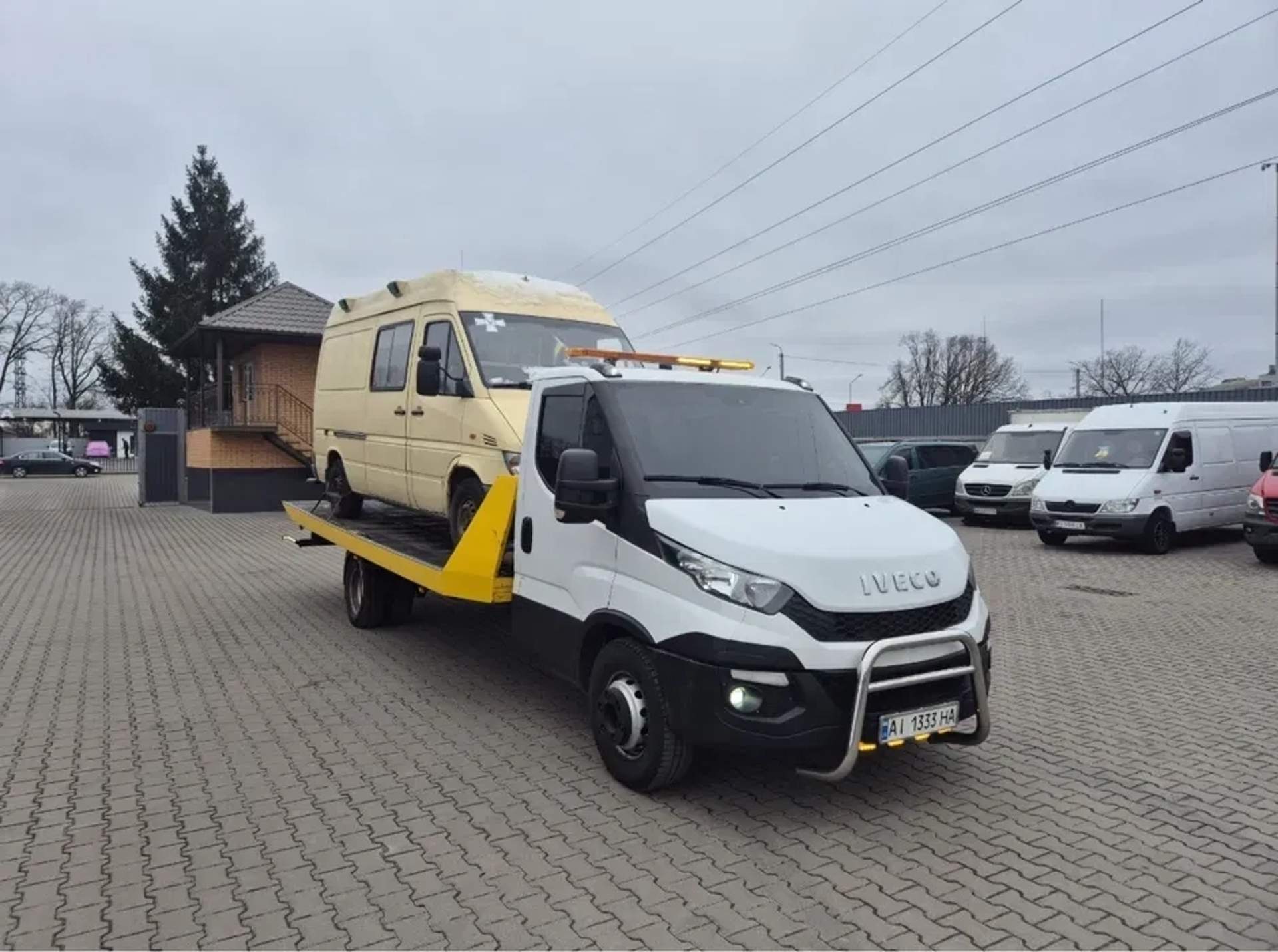 Евакуатор на базі шасі Iveco Daily