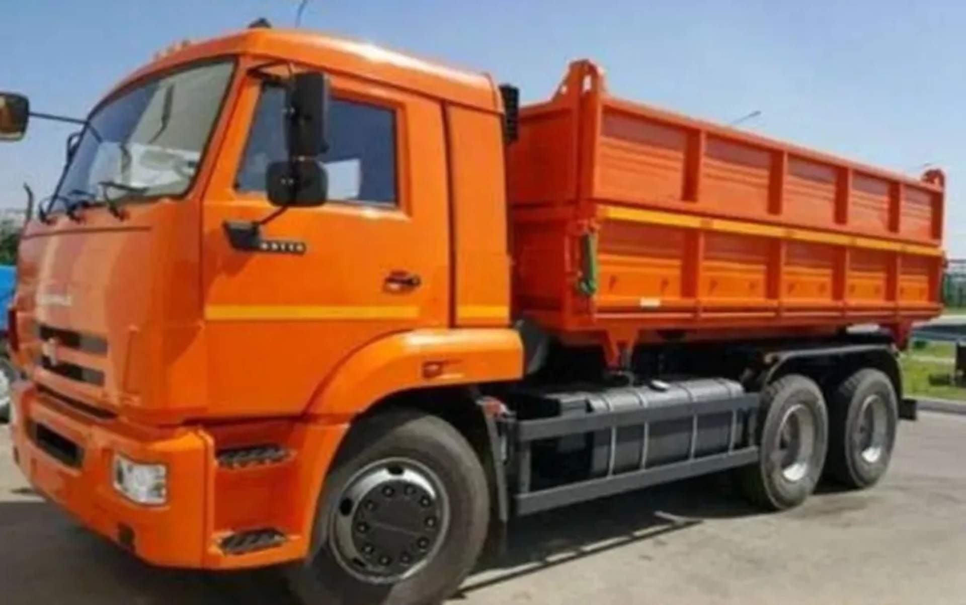 Бортовий зерновоз Камаз самоскидний для перевезення зернових