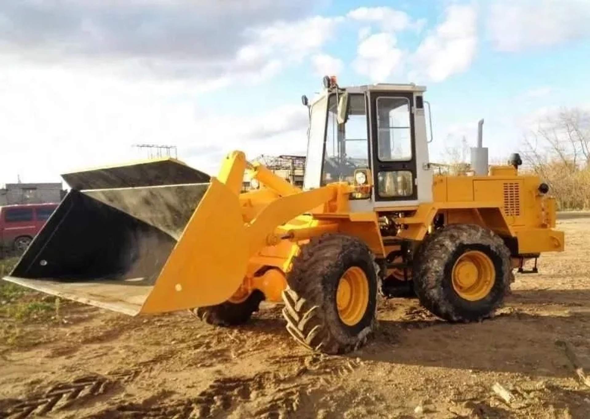 Фронтальний навантажувач Амкодор 342В