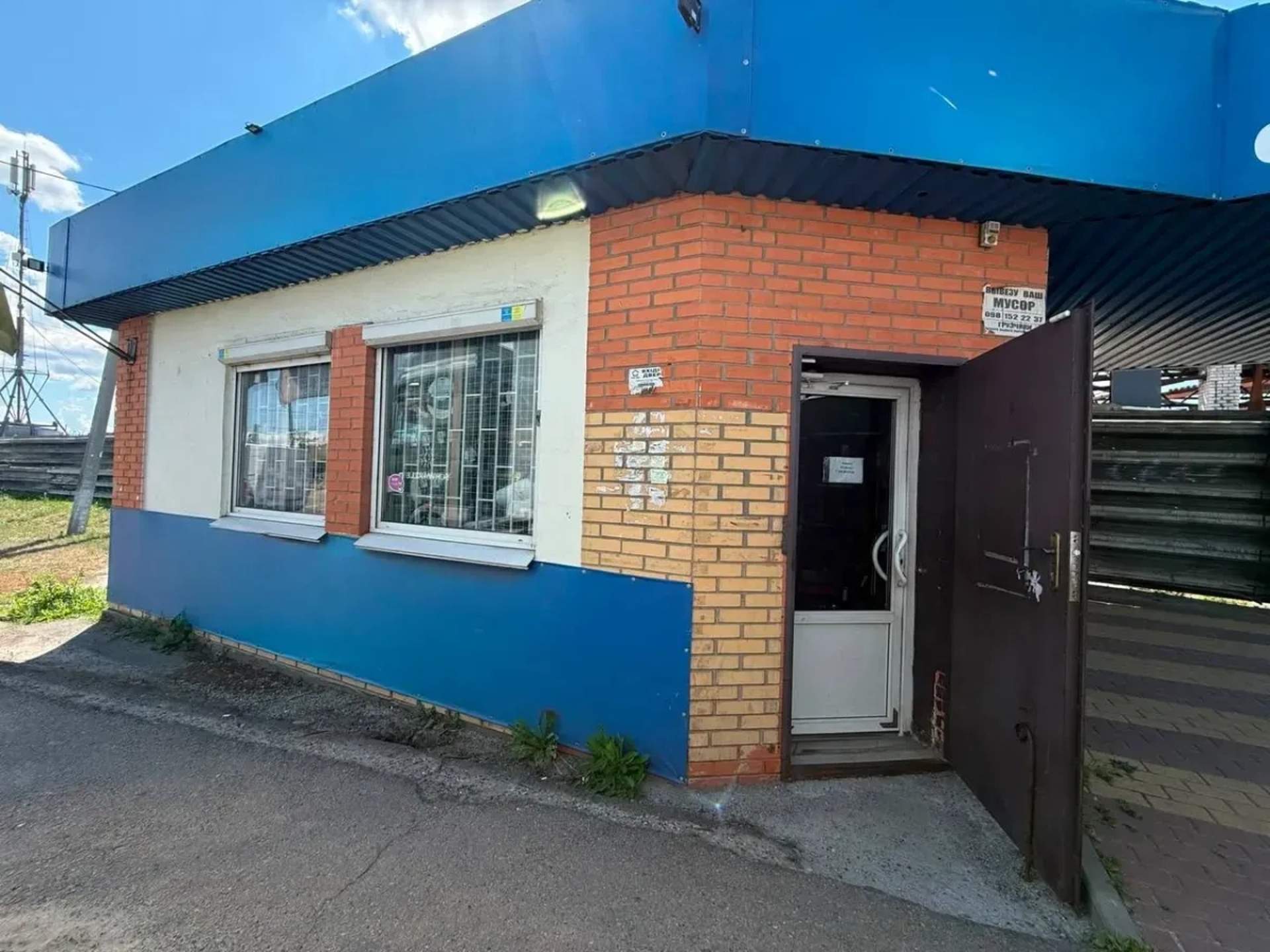 Фасадне приміщення 31 м2 в Гостомелі