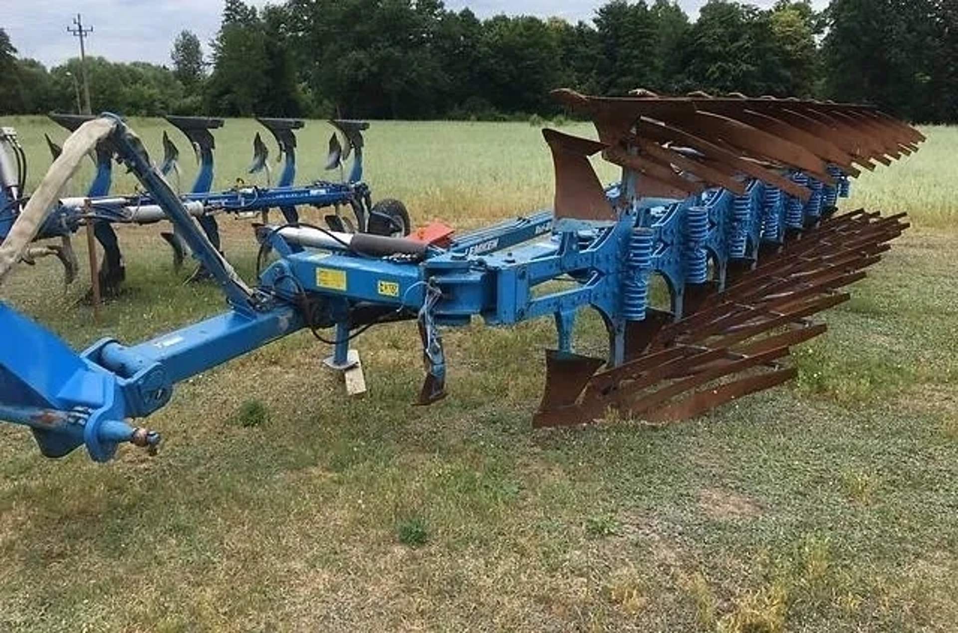 Професійний плуг LEMKEN (647).