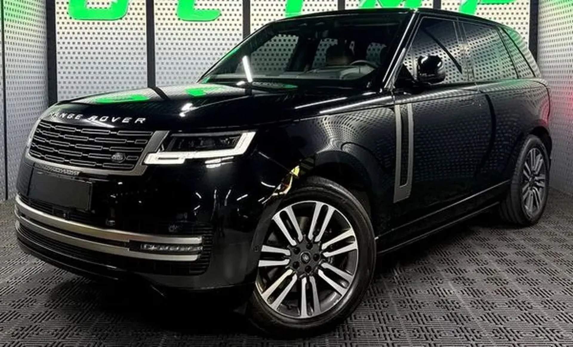 110 Range Rover NEW чорний на весілля