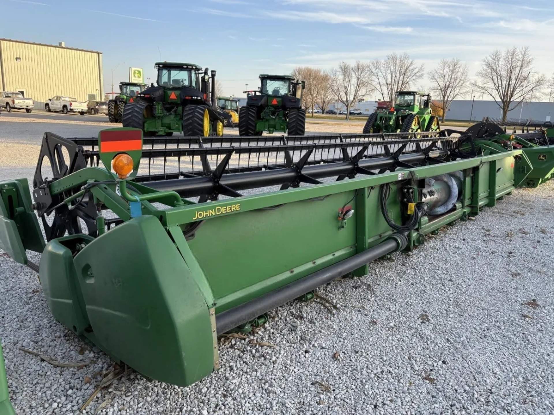 Жниварка John Deere 630 для збирання зернобобових культур