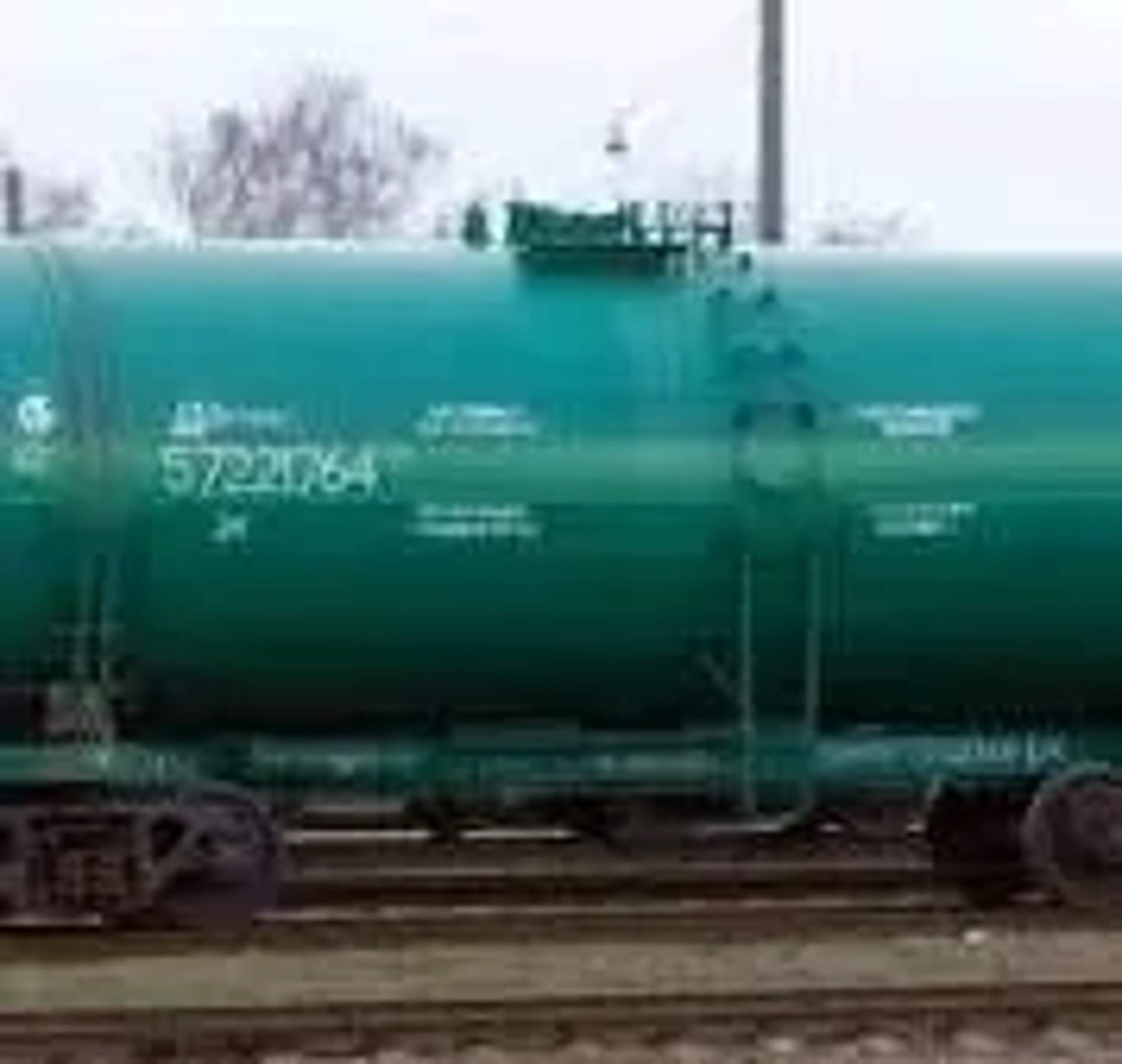 Вагон -цистерна 15-150 для перевезення нафтопродуктів