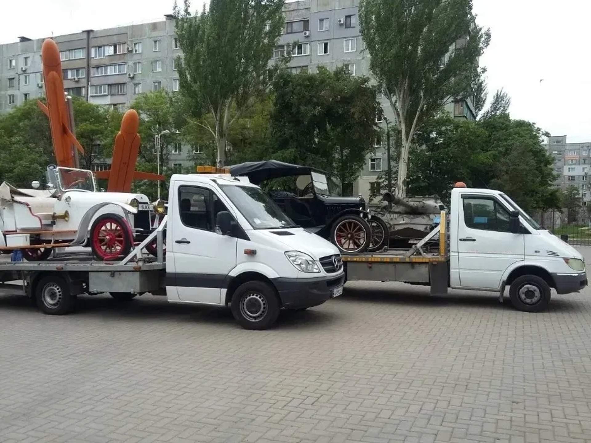 Евакуатор на базі Mercedes-Benz Sprinter