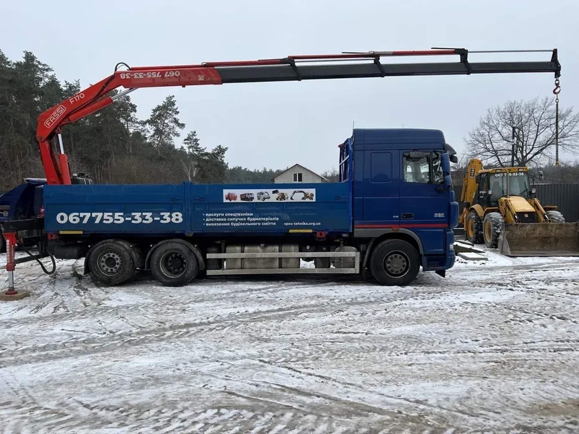 Кран-маніпулятор Fassi на вантажному шасі DAF