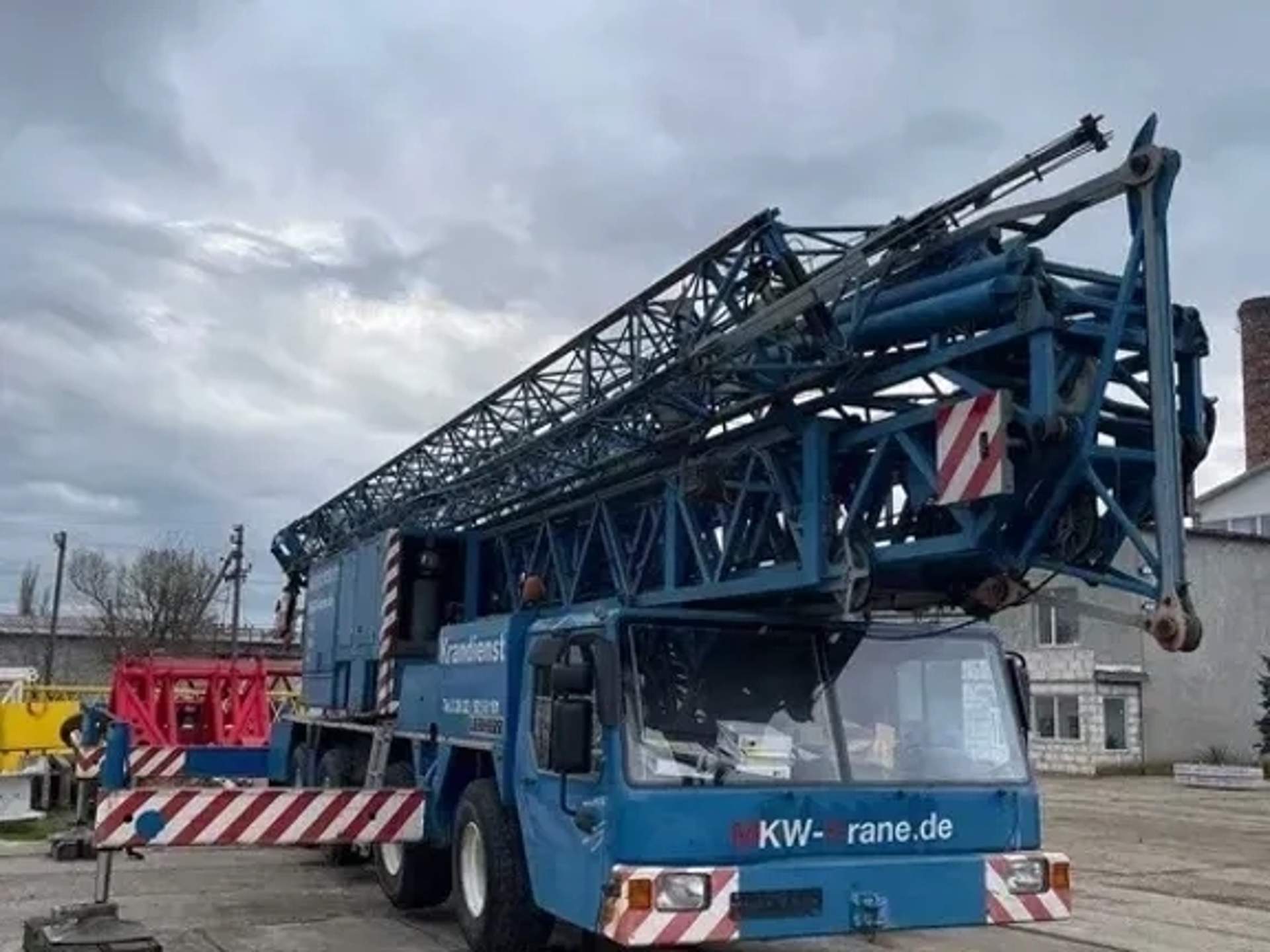 Самохідний баштовий кран Liebherr MK80