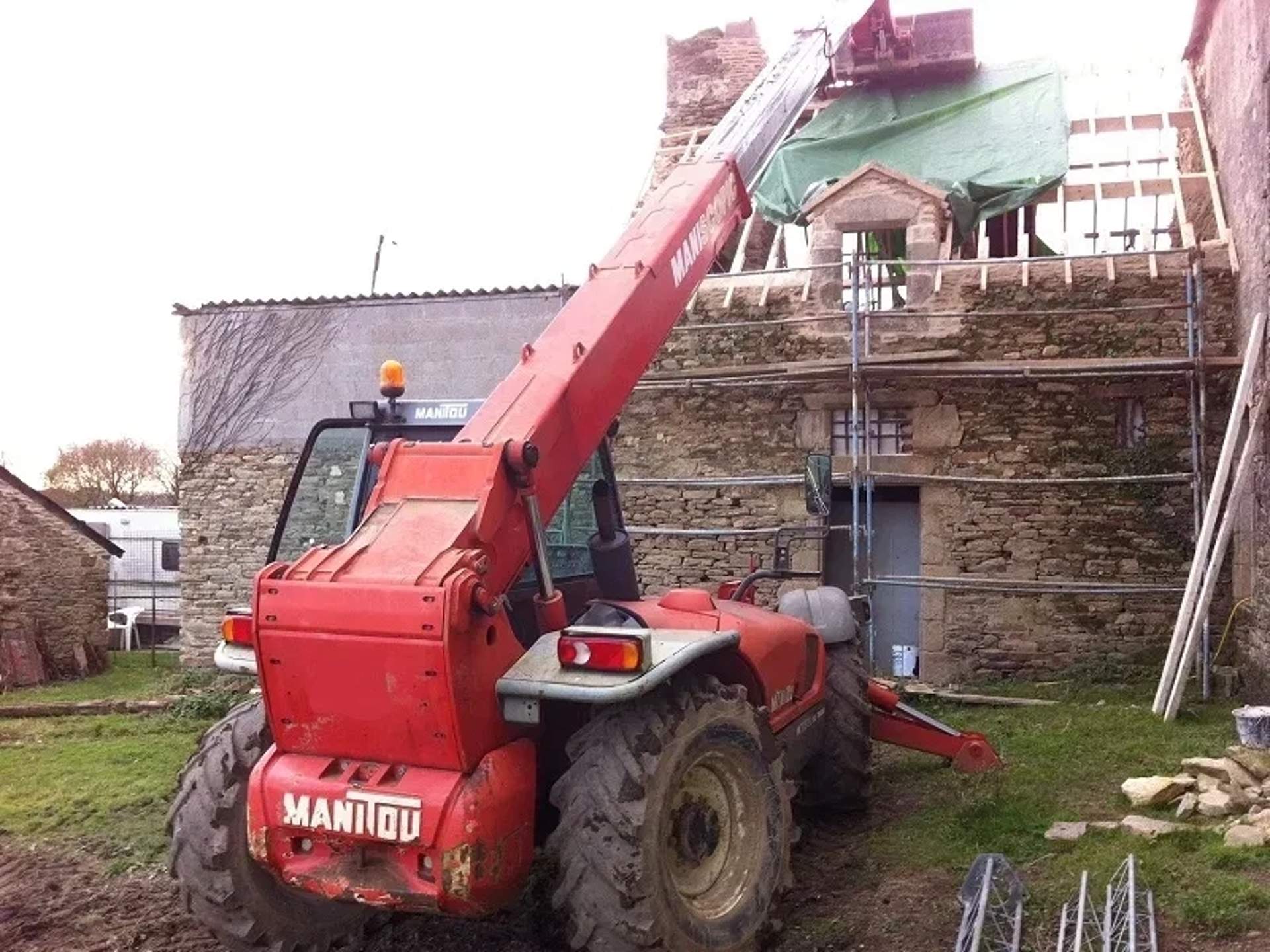 Телескопічний навантажувач Manitou MT 1337