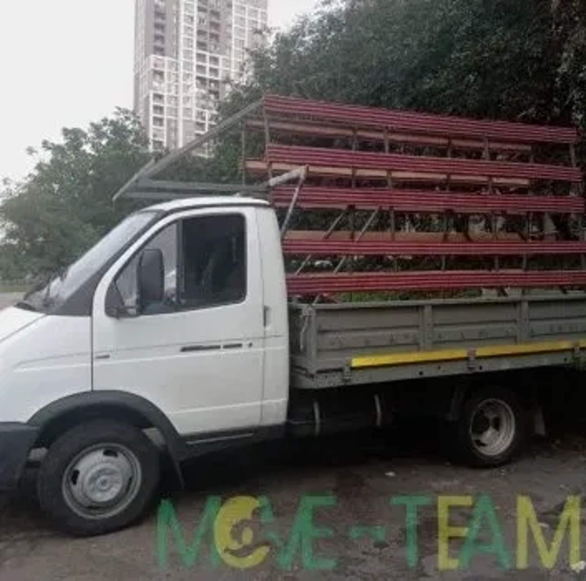 Перевезення Вікон, Скла, Склопакетів — Газель з Пірамідою + Вантажники