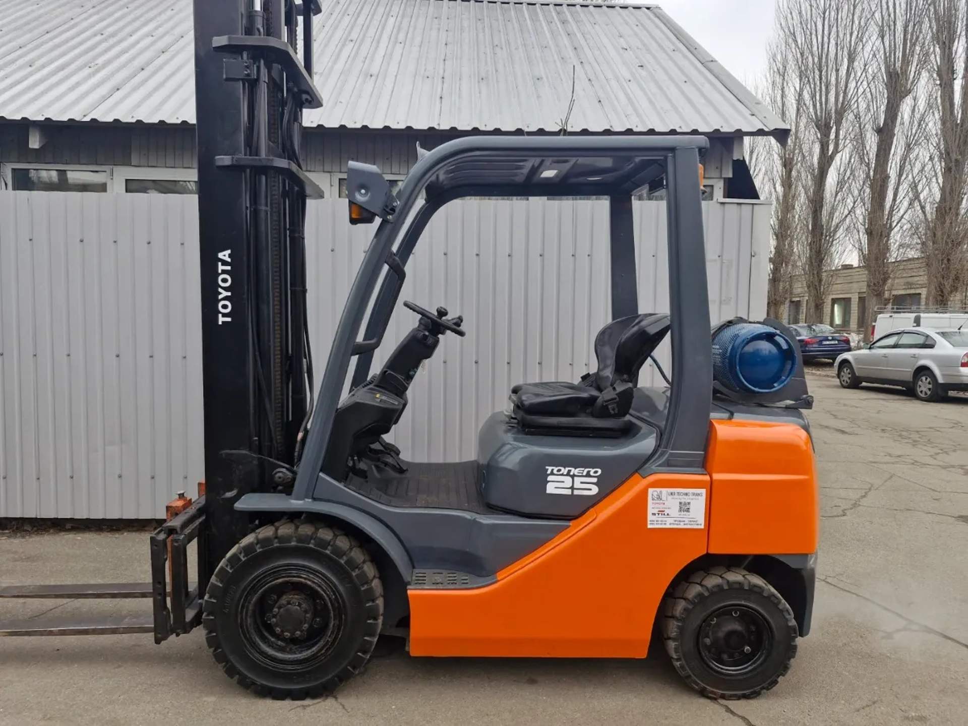 Навантажувач TOYOTA  02-8FGF25 