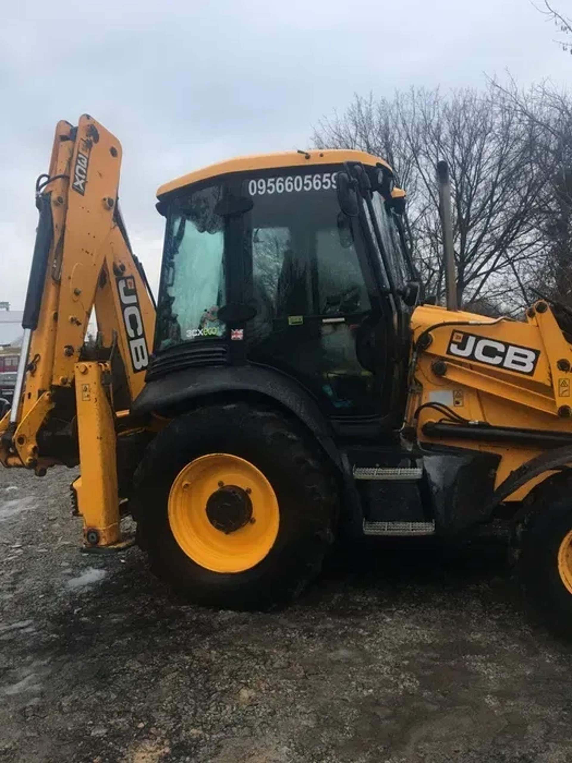 Повнопривідний екскаватор-навантажувач JCB 3CX