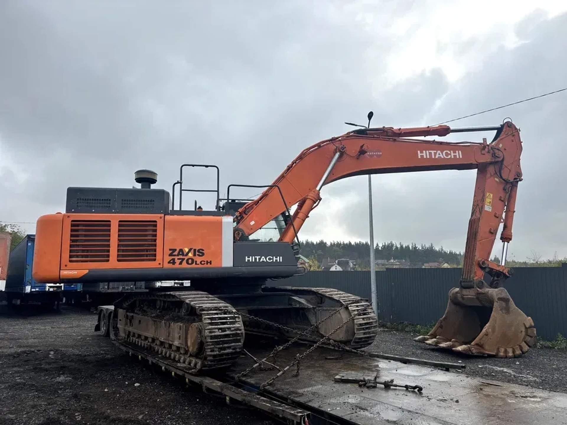 Гусеничний екскаватор Hitachi ZX470LCH у відмінному стані
