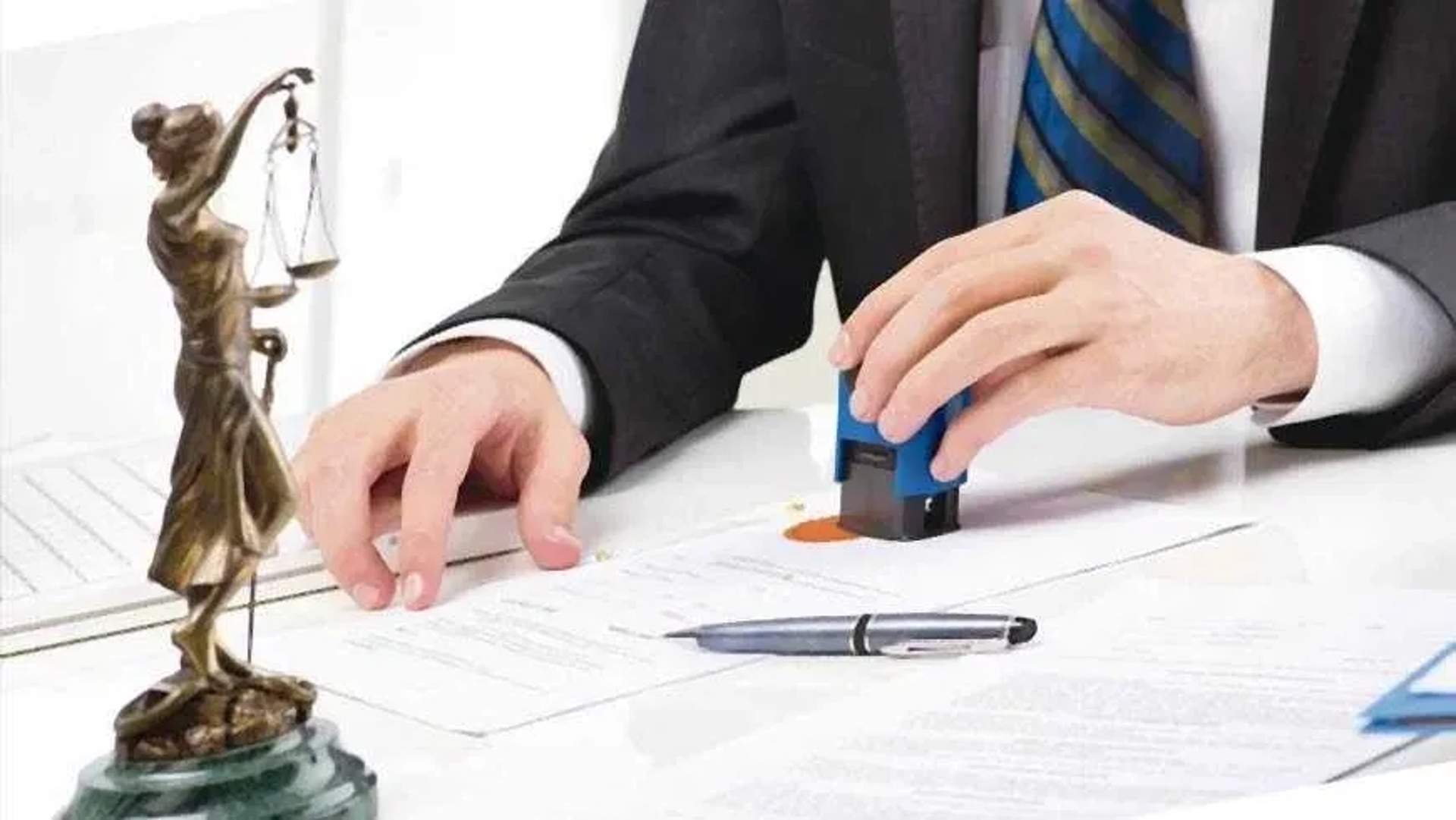 Нотаріус в суботу та неділю до 21.00! Довіреності, заяви, договора.